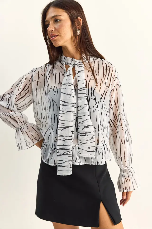 LUCCI Abstract Print Choker Collar Chiffon Blouse with Tie Detail
