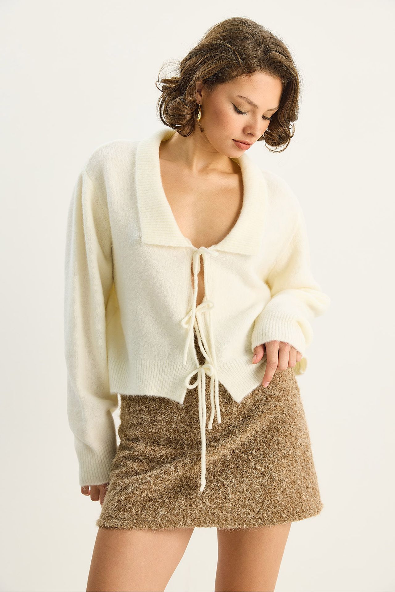 LUCCI Oversized V-Neck Tie Closure Ribbed Cardigan 4
