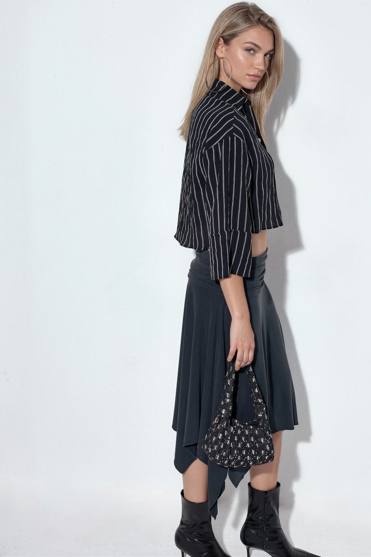 BDART Oversized Striped Cropped Shirt with Button Closure 2