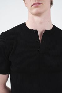 black-image-0