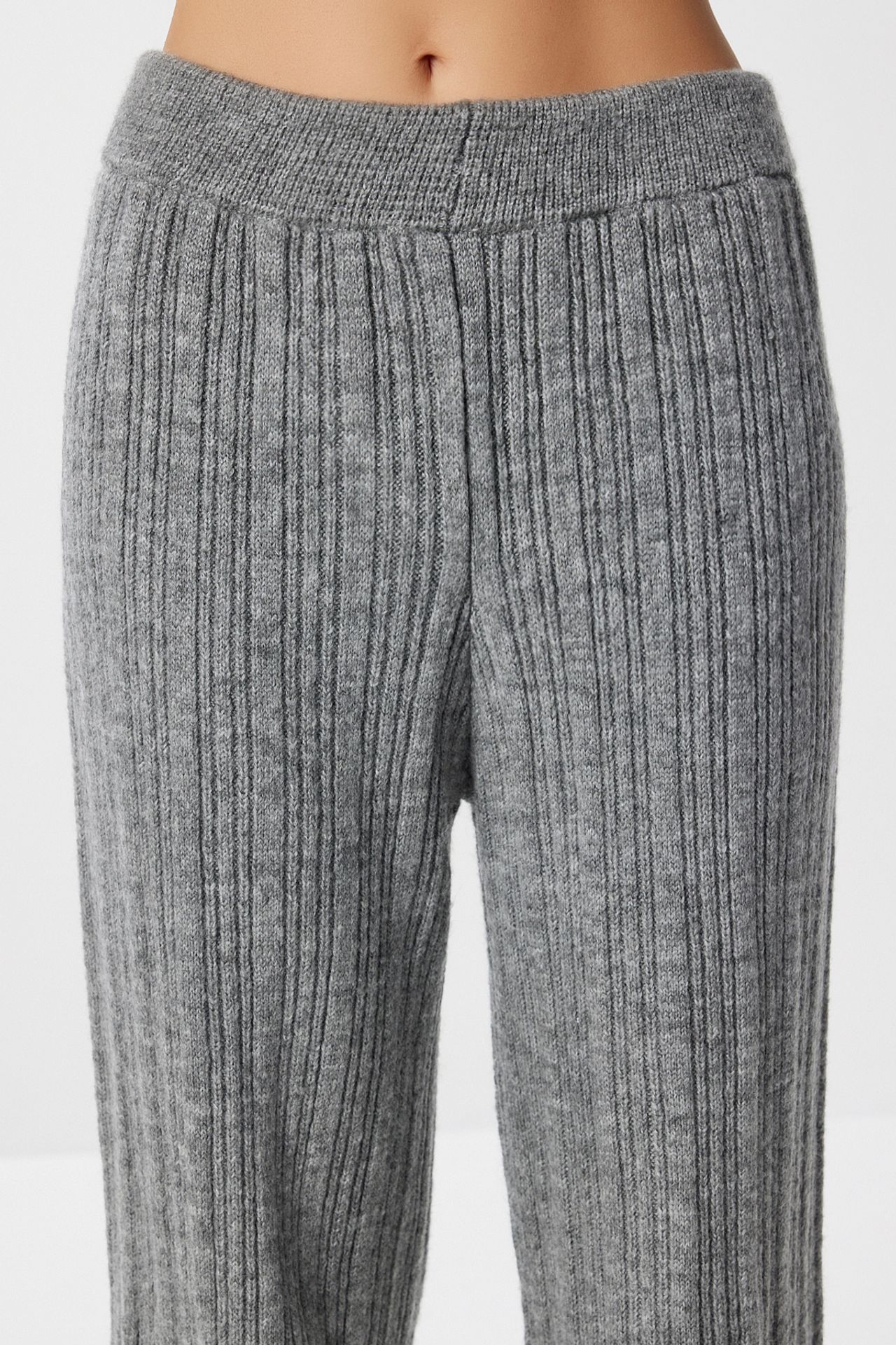 ISTANBUL Off Shoulder Ribbed Knitwear Two-Piece Set 5