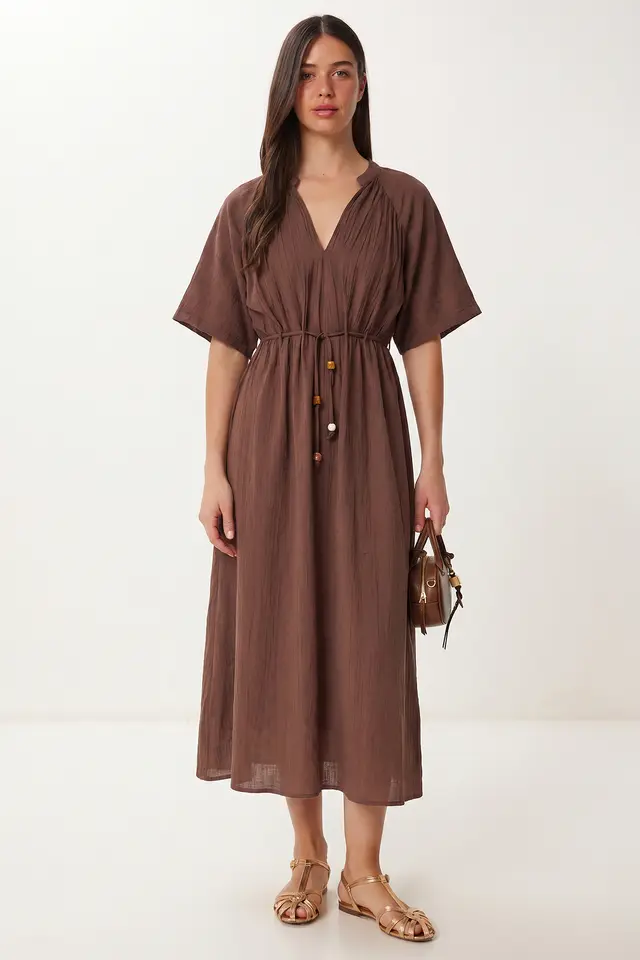 ISTANBUL Solid Chiffon Midi Dress With Tie Detail