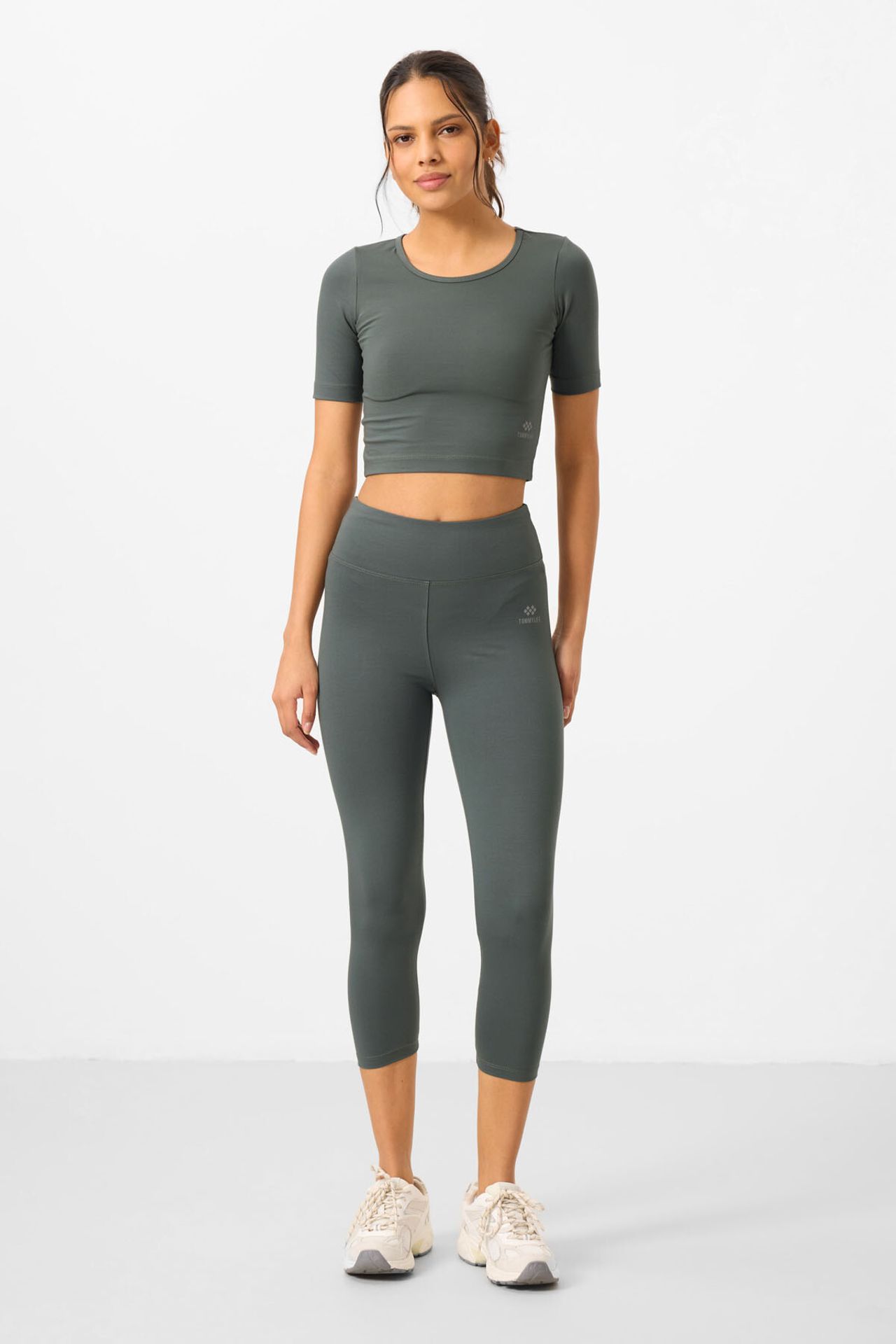 TOMMY Cotton Elastane Capri T-Shirt and Leggings Set 4