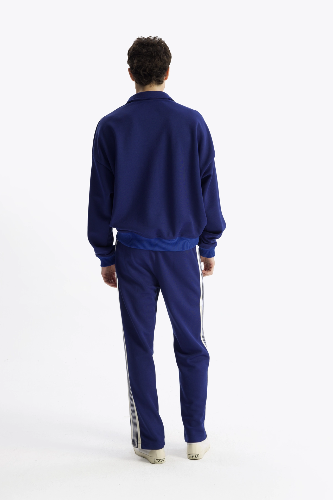 GIESTO Drawstring Neckline Printed Sweatshirt 4