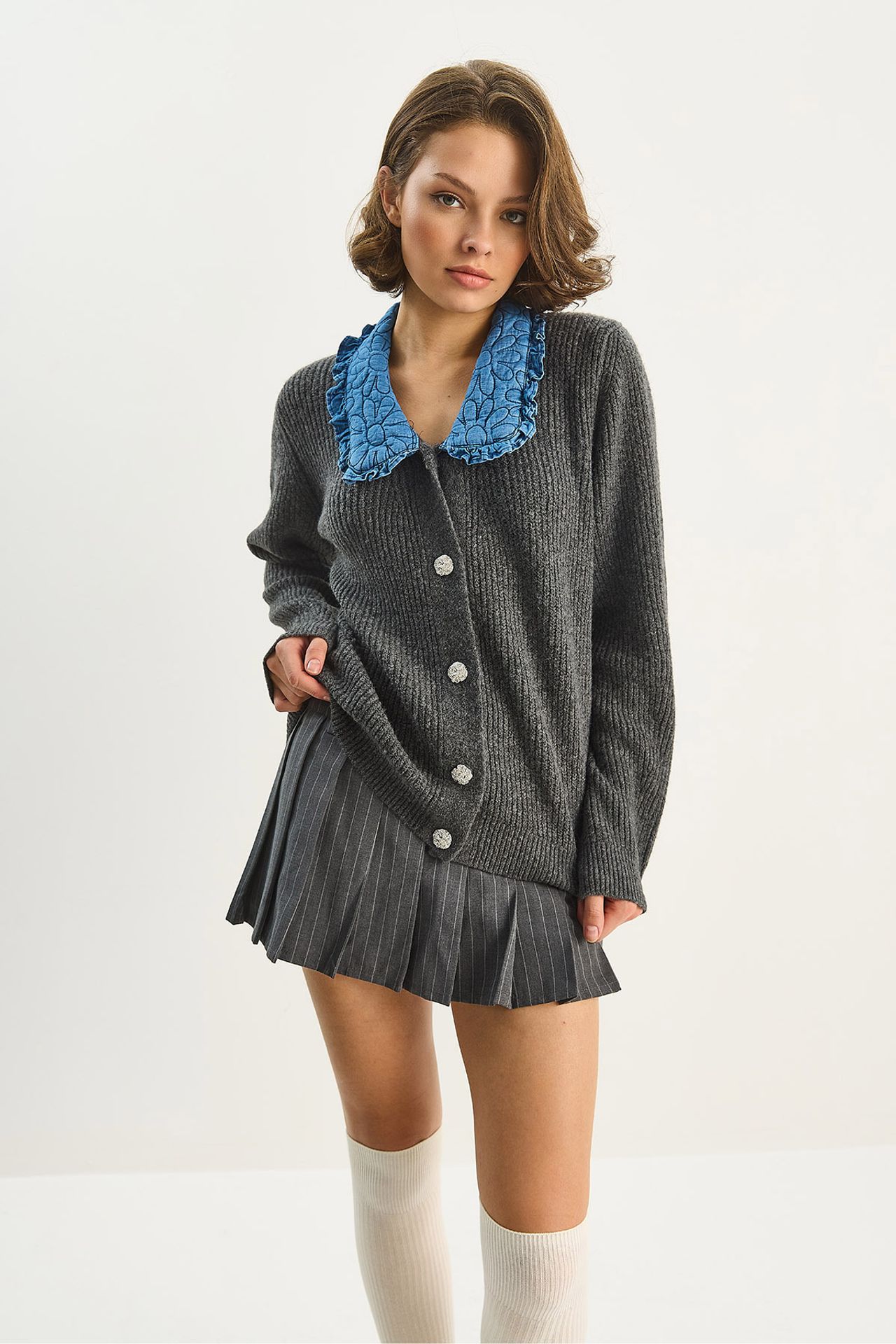 LUCCI Knit Cardigan with Collar Detail 3