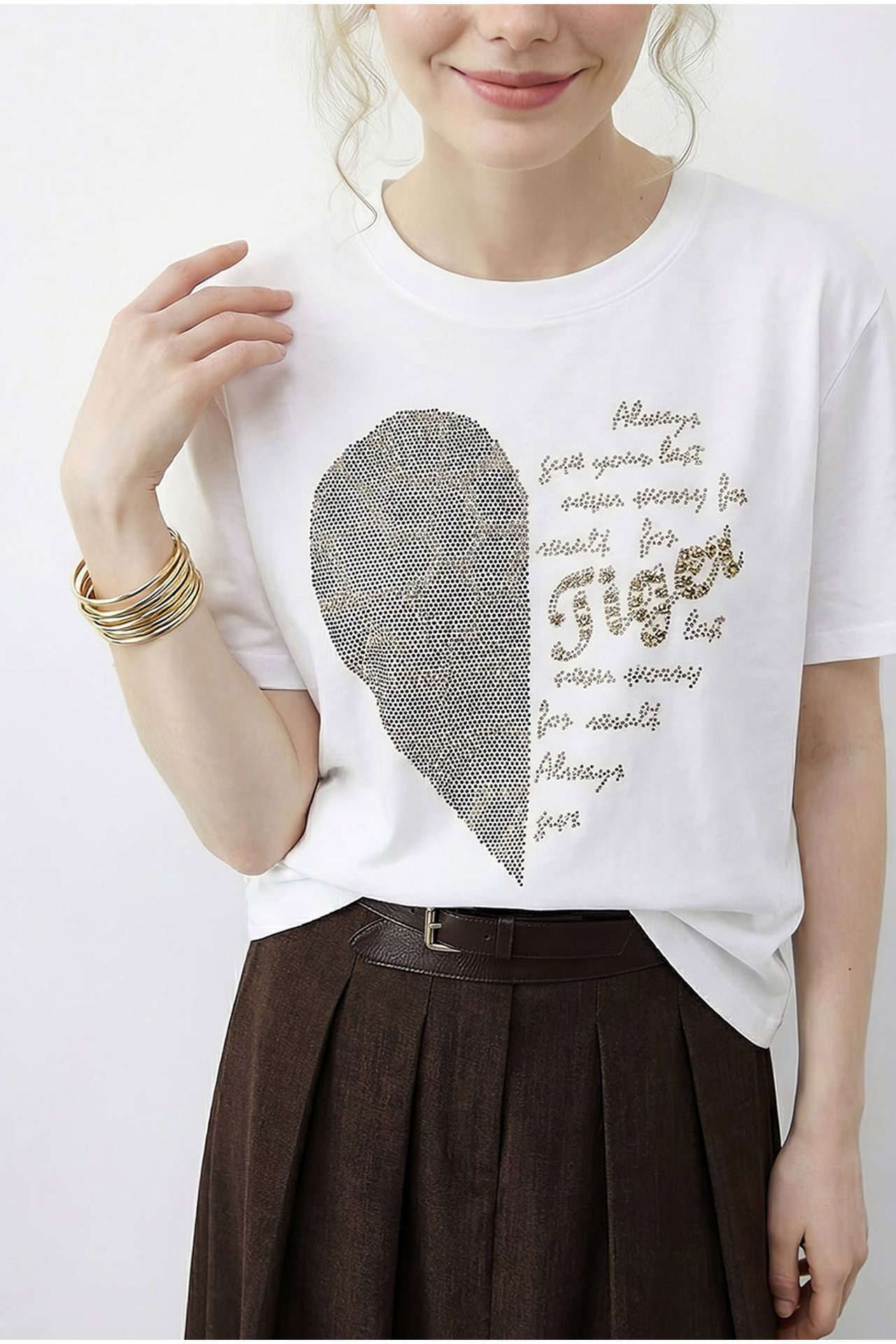 LUCCI Crew Neck Sequin Text Print T-Shirt 5