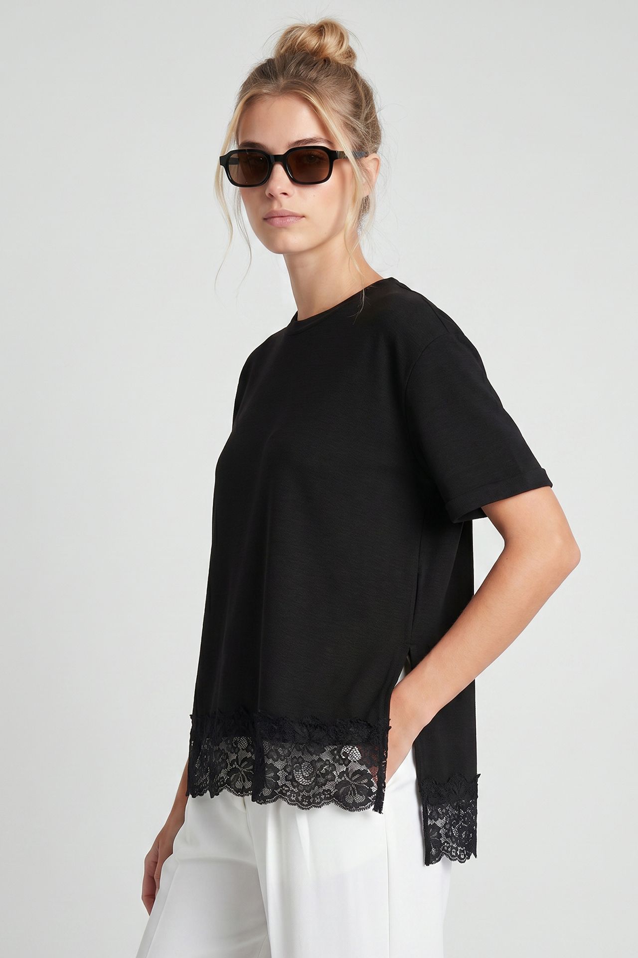 ISTANBUL Oversized Lace Knit Blouse 3
