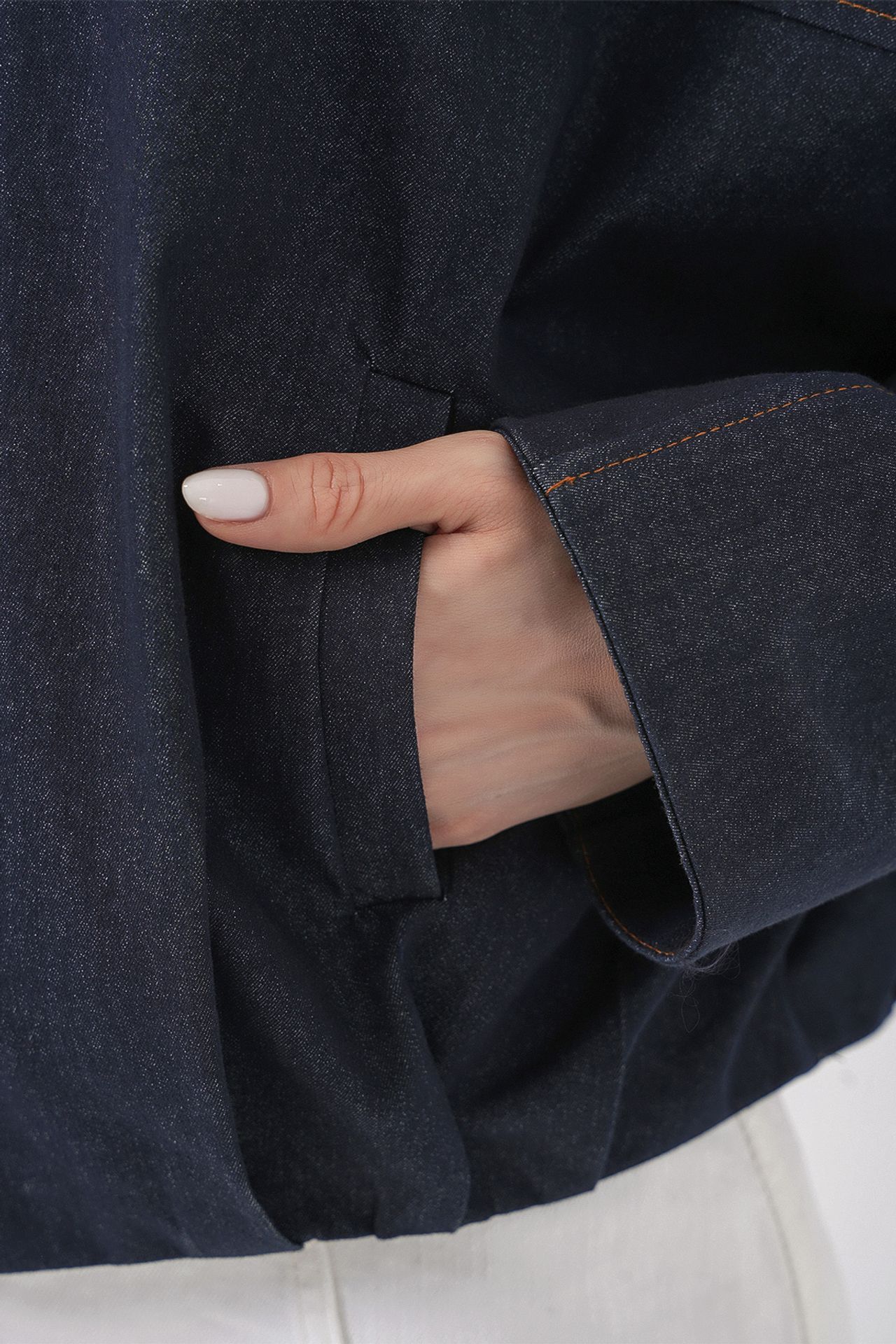 BDART Oversized Crop Jacket with Zipper and Pocket 6