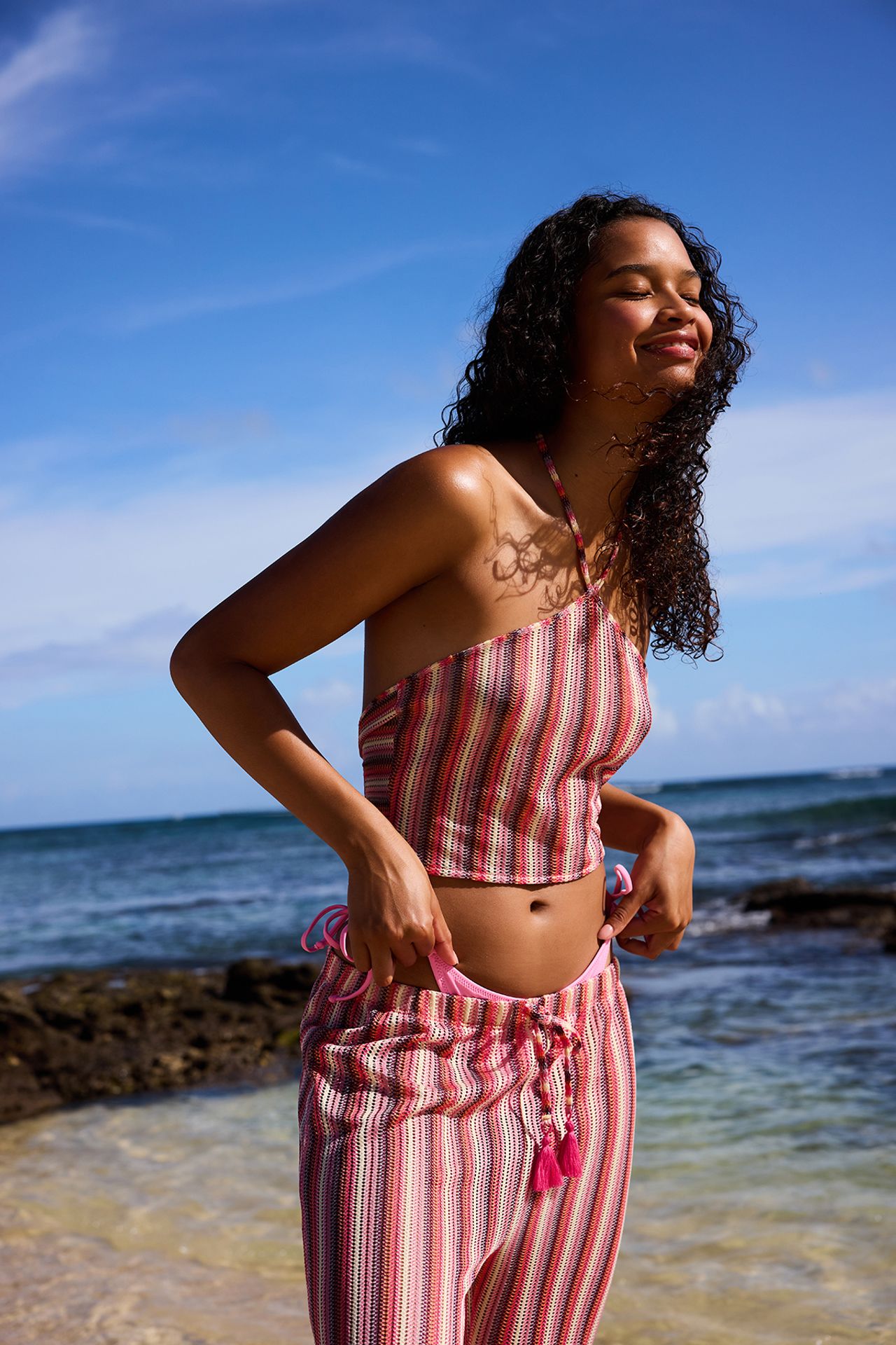 PENTI Striped Moi Halter Neck Crop Top 1