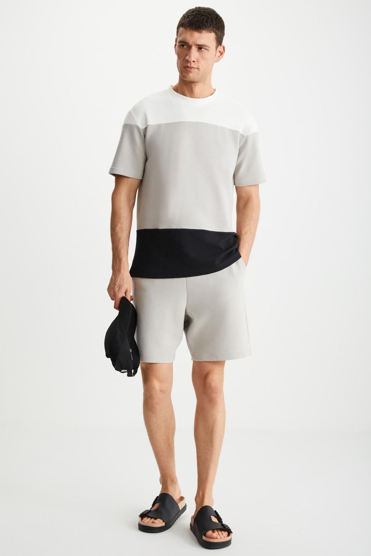 GRIMELANGE Short-Sleeve Crew Neck T-Shirt 2