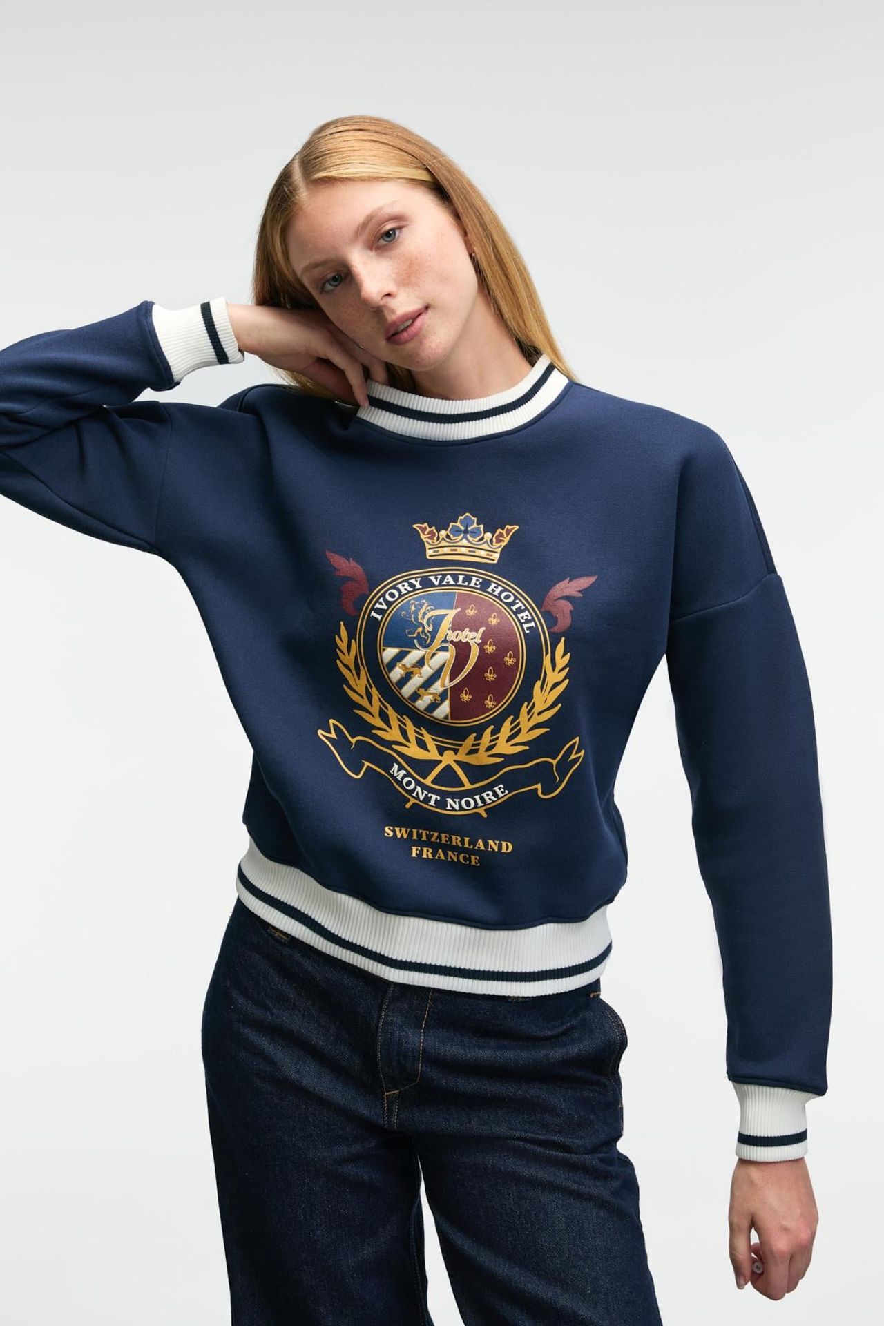 GRIMELANGE Crop Crew Neck Logo Sweatshirt 2