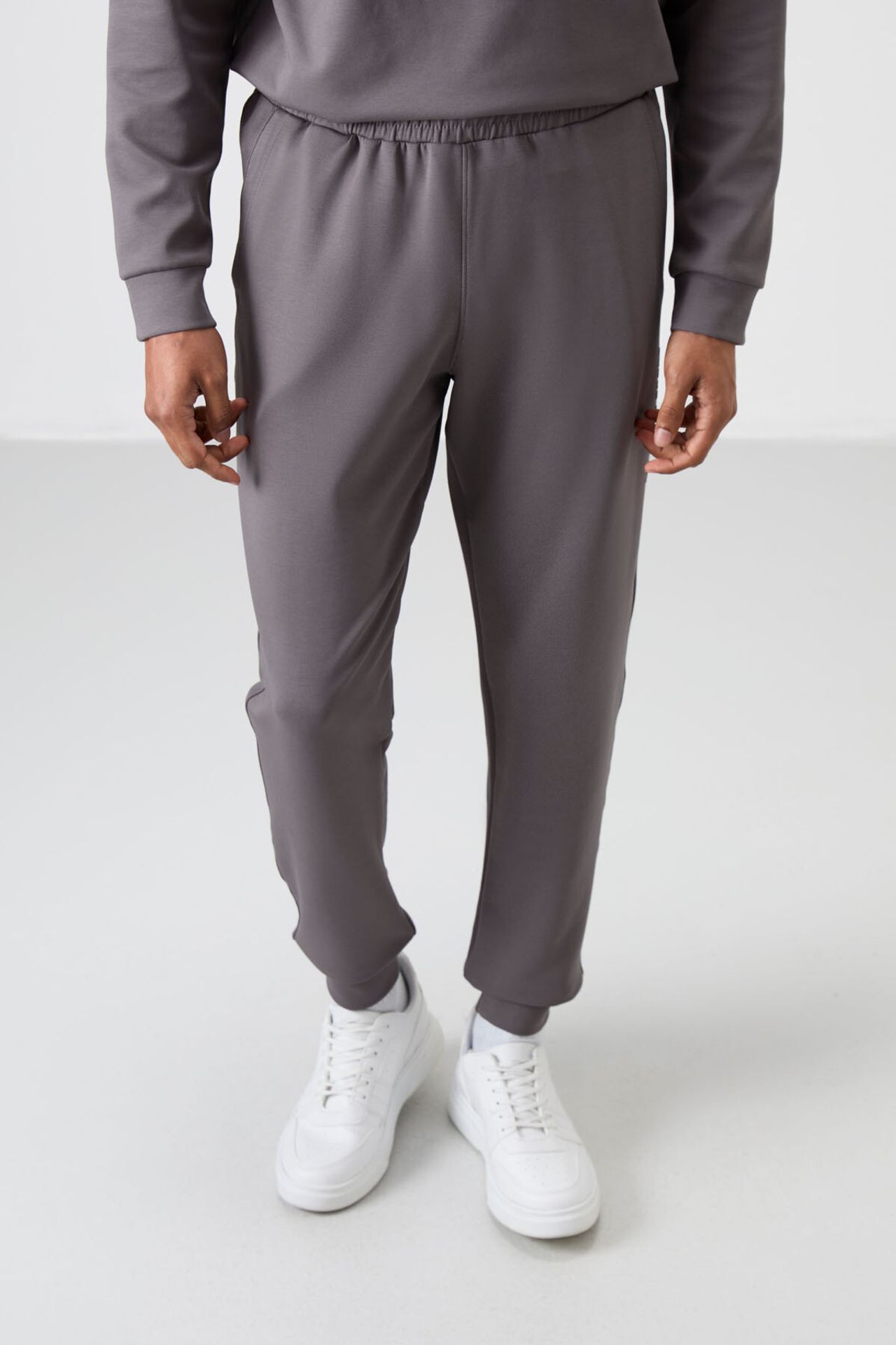 TOMMY Printed Fleece Sweatshirt And Pants Set 3