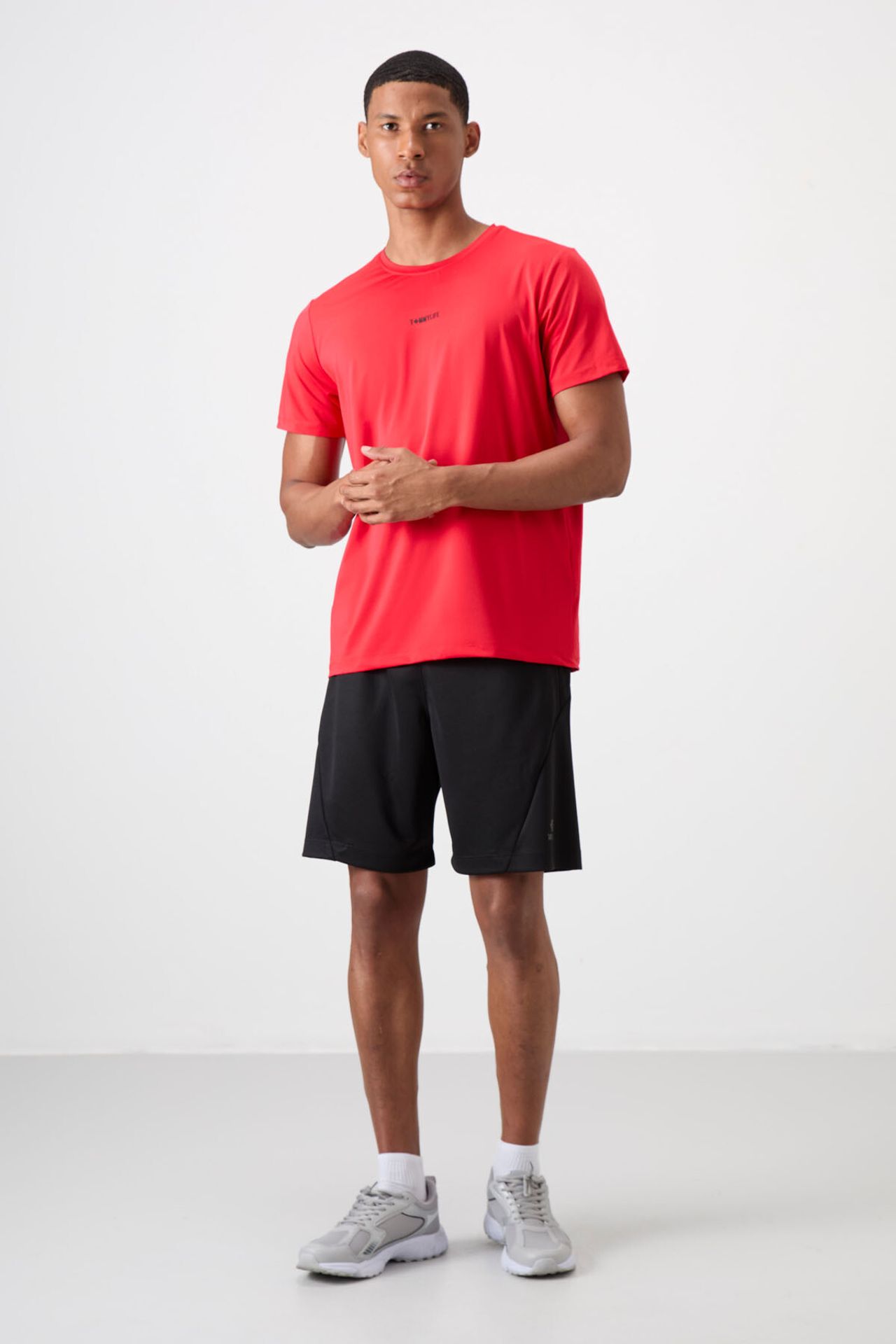 TOMMY Men's Regular Fit Logo Jersey T-Shirt 2