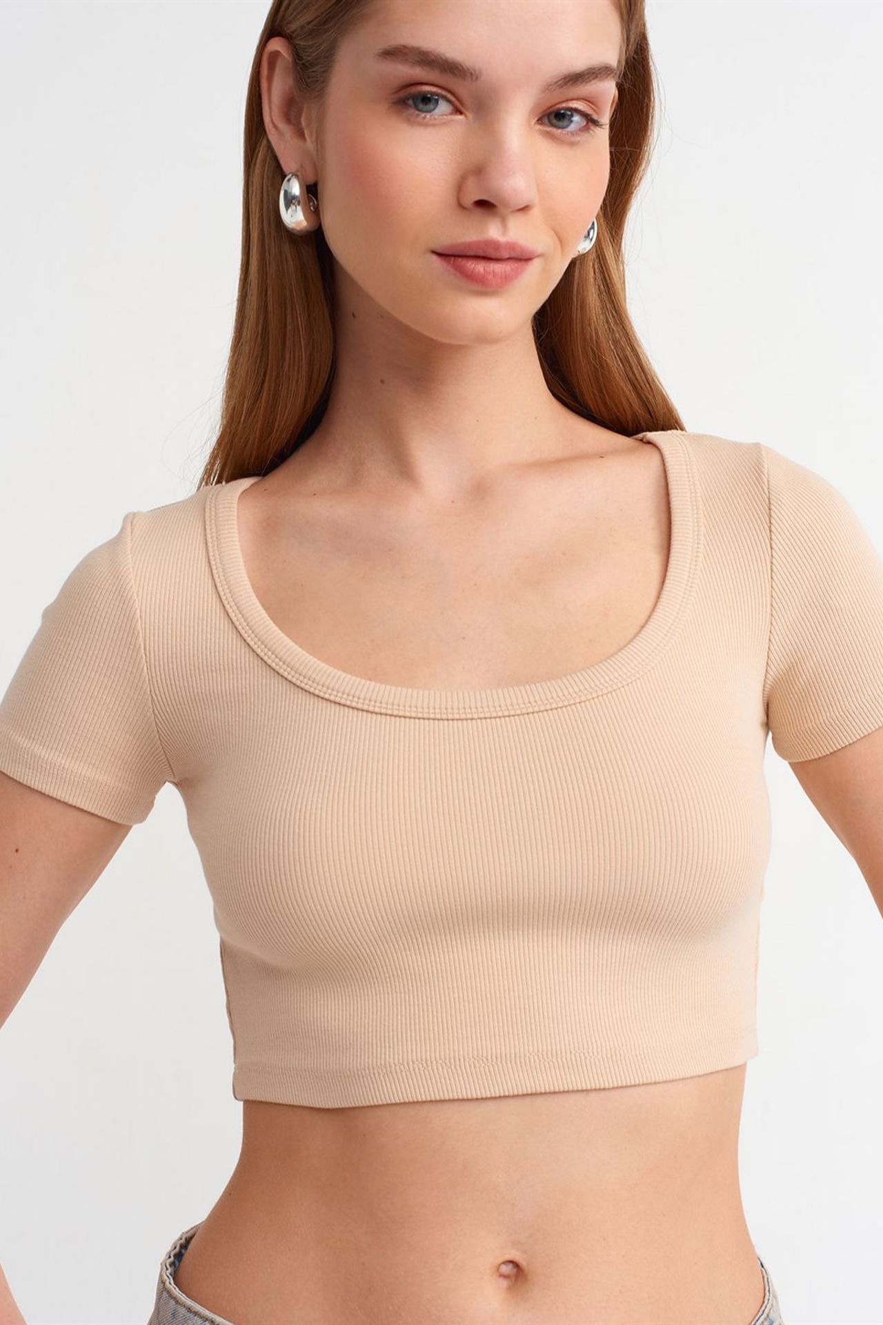 DILVIN Women's Ribbed Crop T-Shirt 4