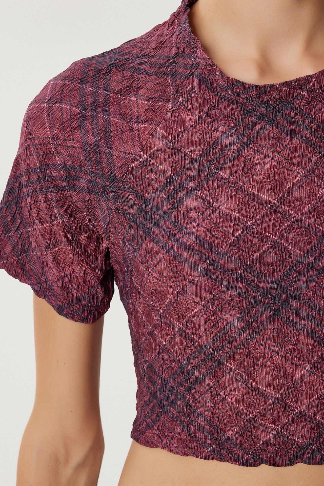 ISTANBUL Abstract Print Short Sleeve Slim Fit Crop Blouse 4