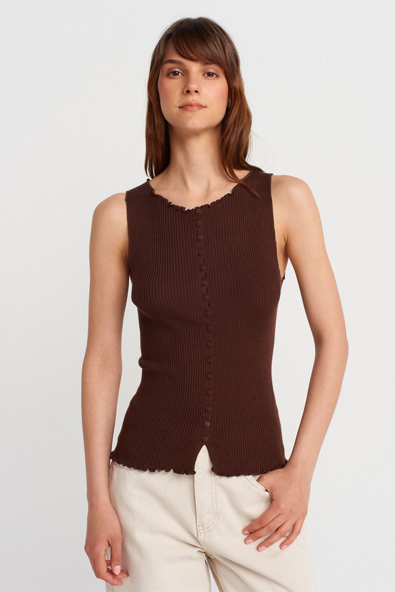 DILVIN Sleeveless Ribbed Button Cardigan 1