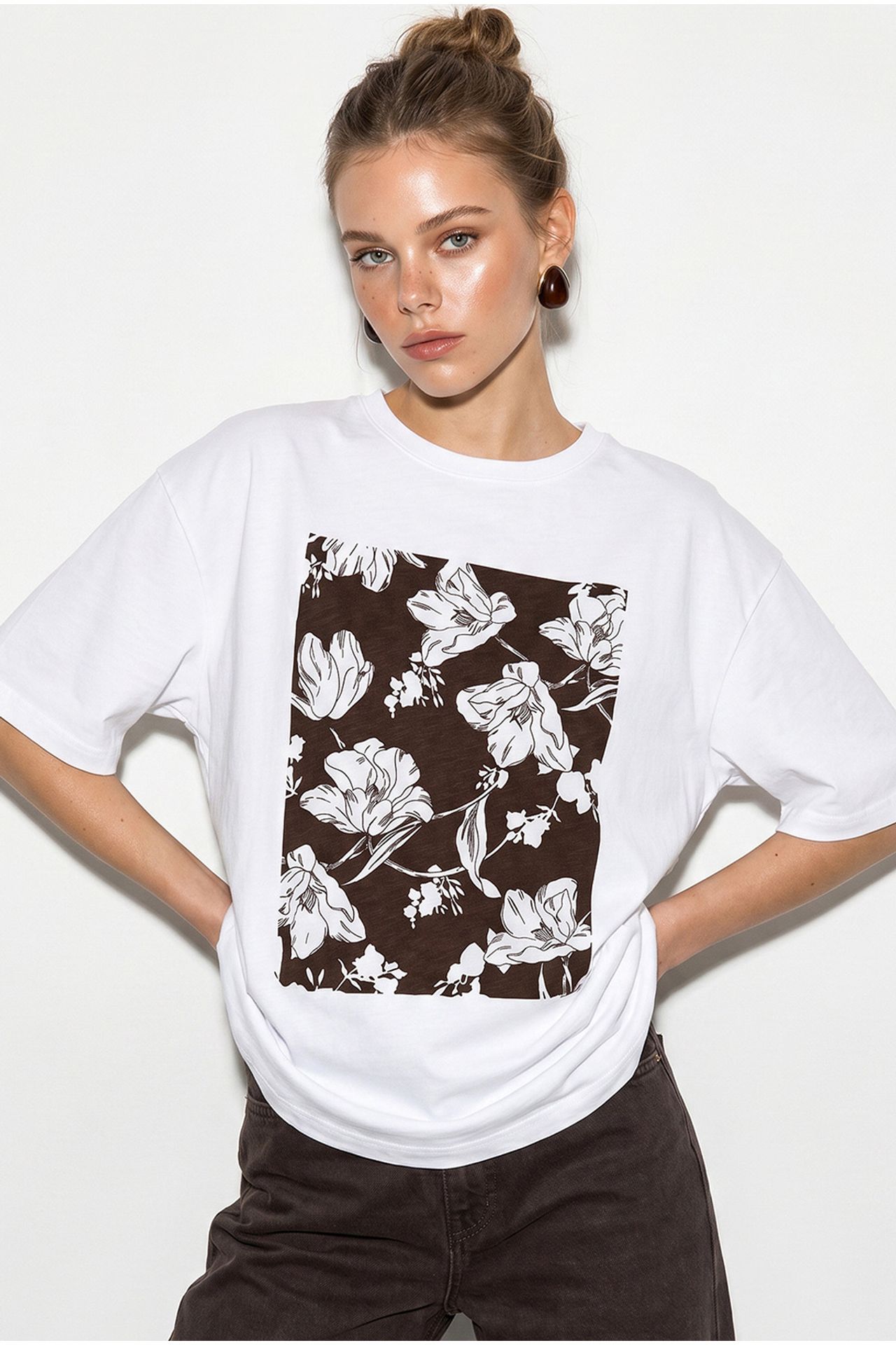 LUCCI Oversized Floral Cotton T-Shirt 1