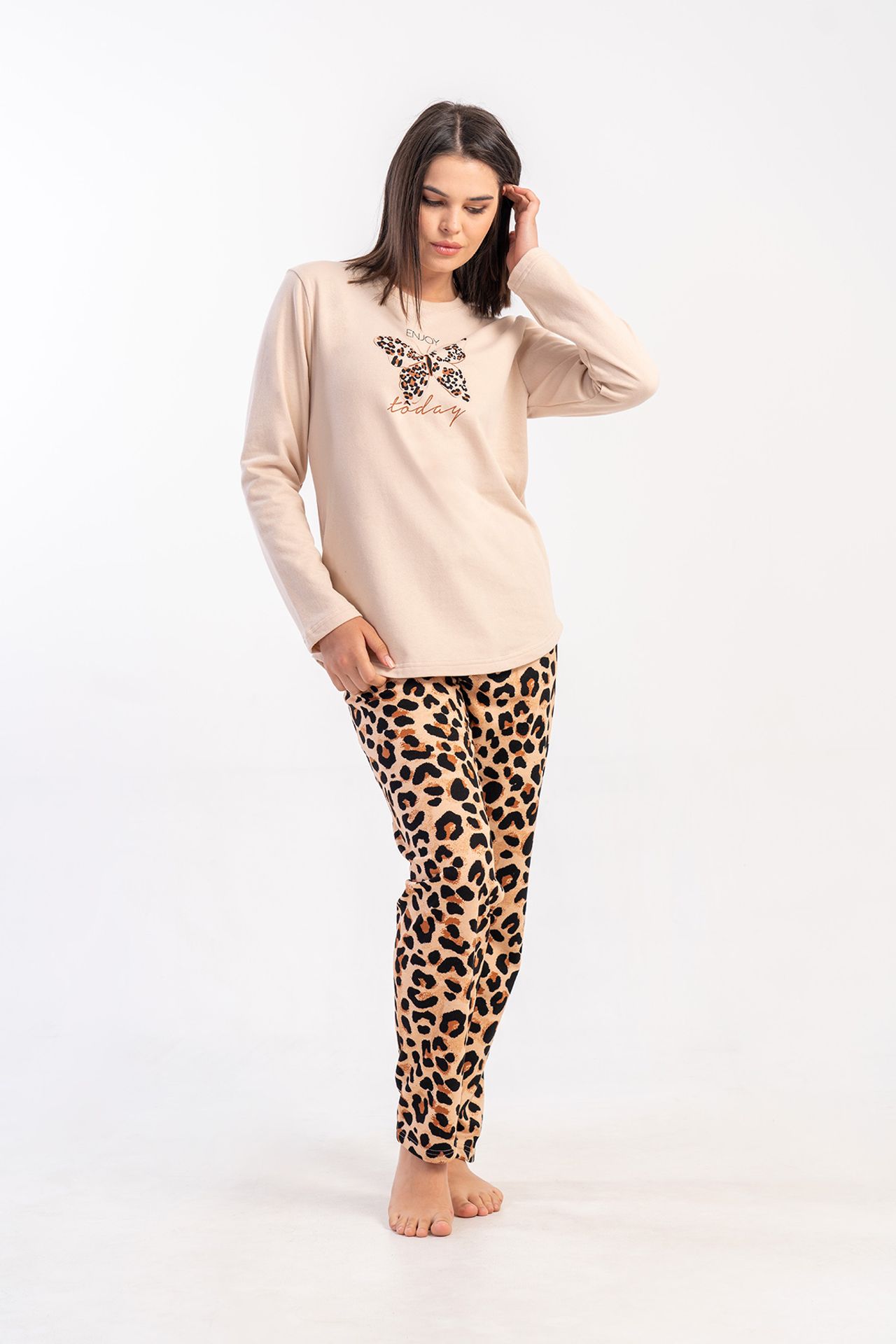 YAKE Leopar Desenli İki Parçalı Pijama Takımı 2
