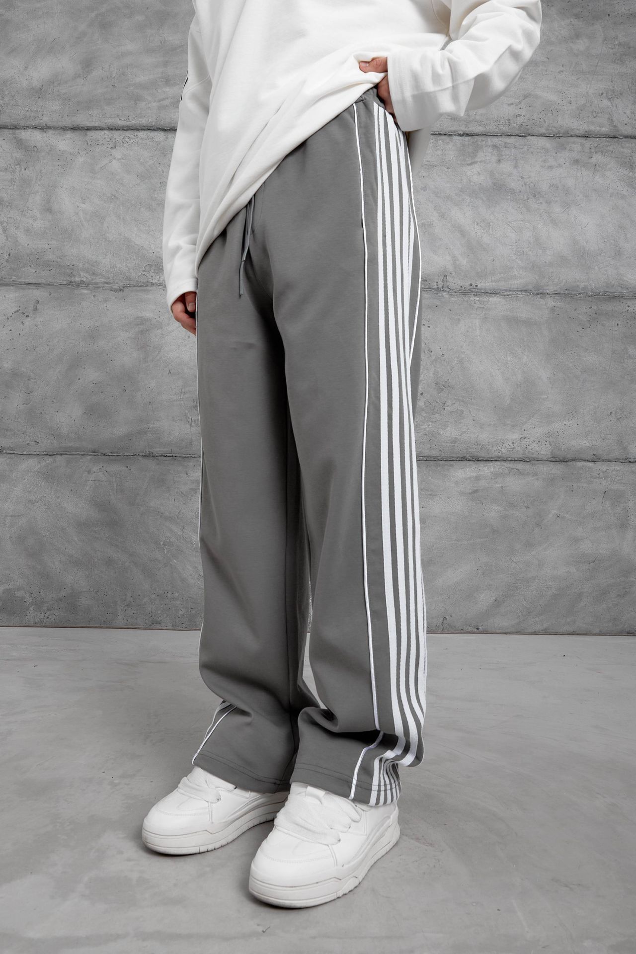 NOMARC Bol Çizgili Geniş Paçalı Jogger 3