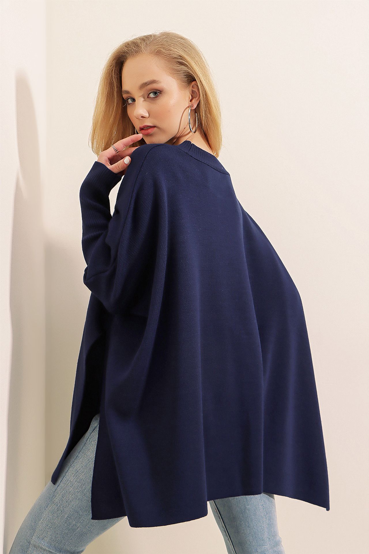 BDART Oversized Acrylic Crew Neck Jumper 6