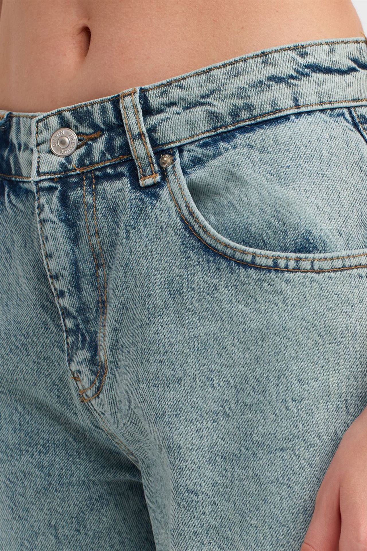DILVIN Mid-Waist Straight-Leg Cotton Denim Jeans 4