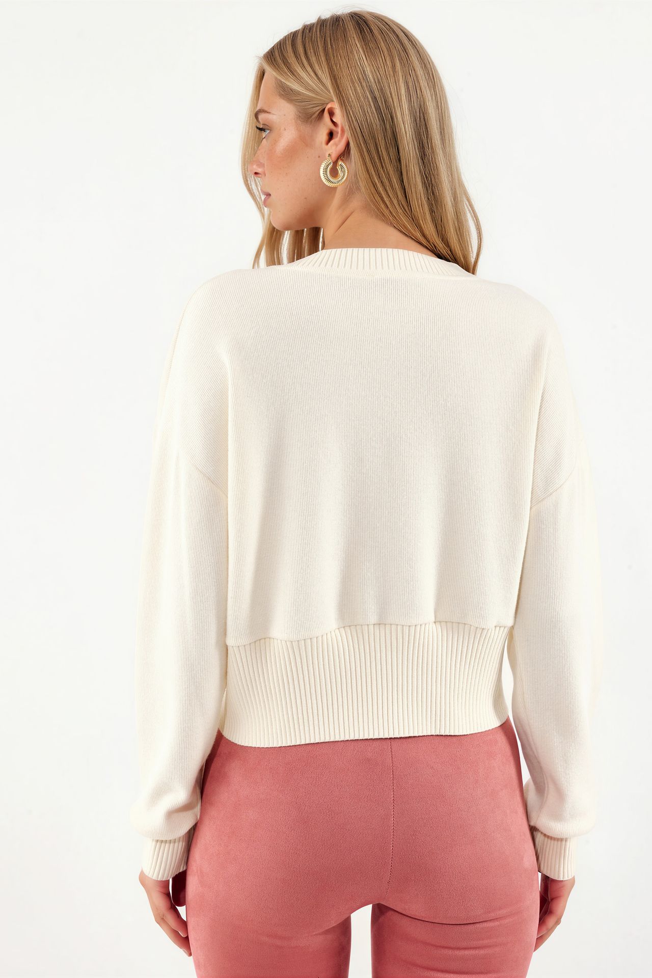 BUSEM Crop Ribbed Button Cardigan 3