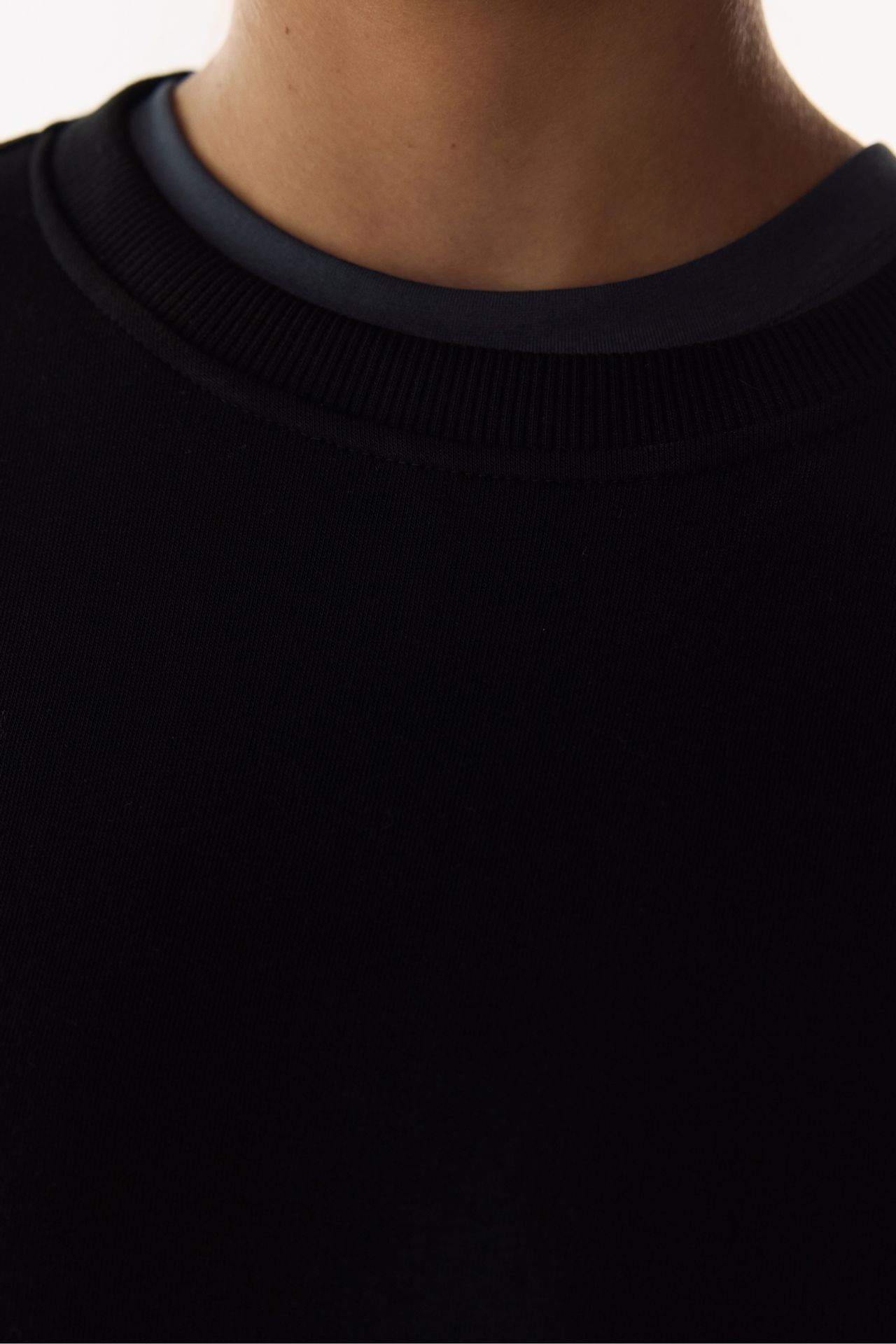 PENTI Women's Oversize Crew Neck Sweatshirt 3