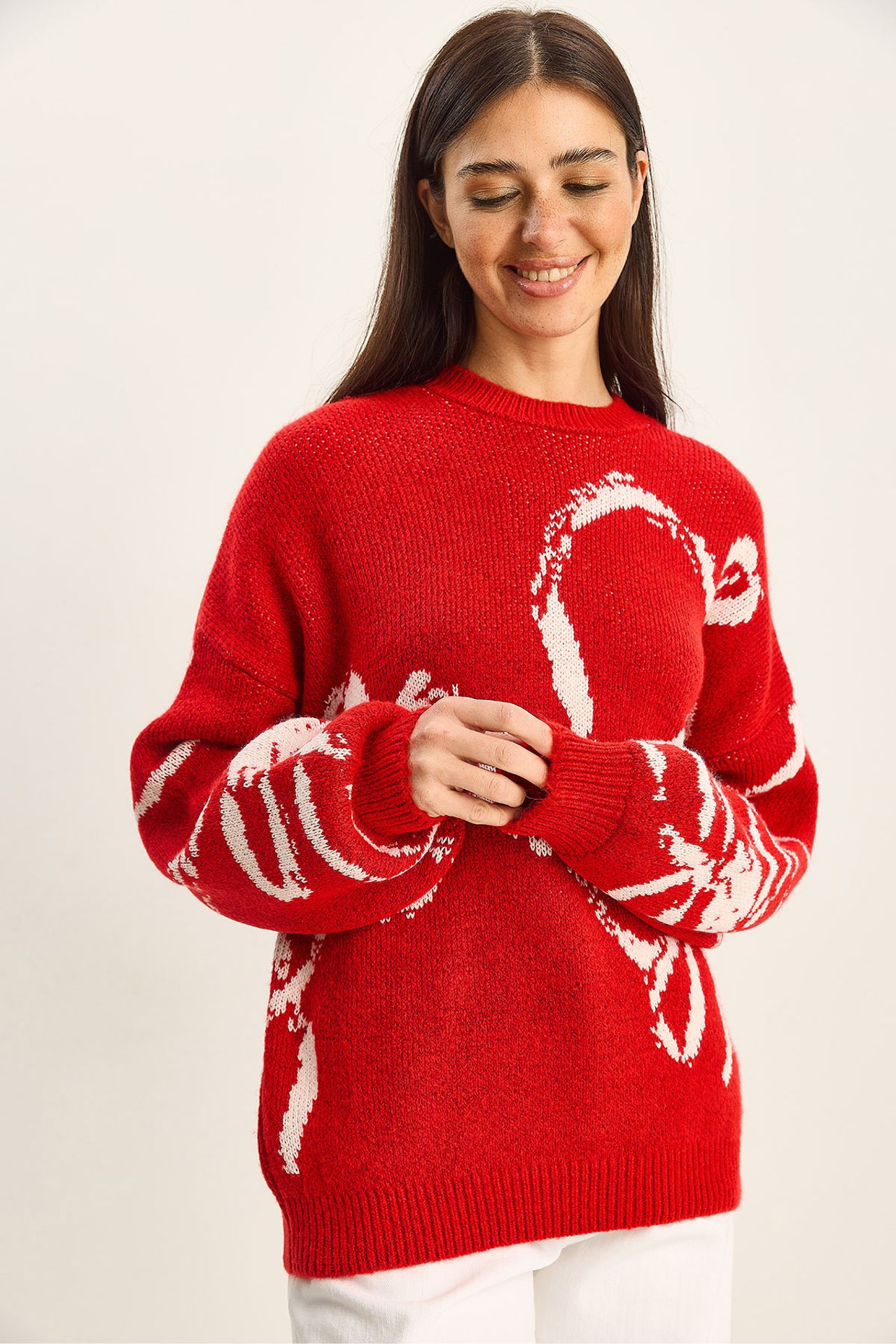 LUCCI Oversized Crew Neck Printed Knit Sweater 3