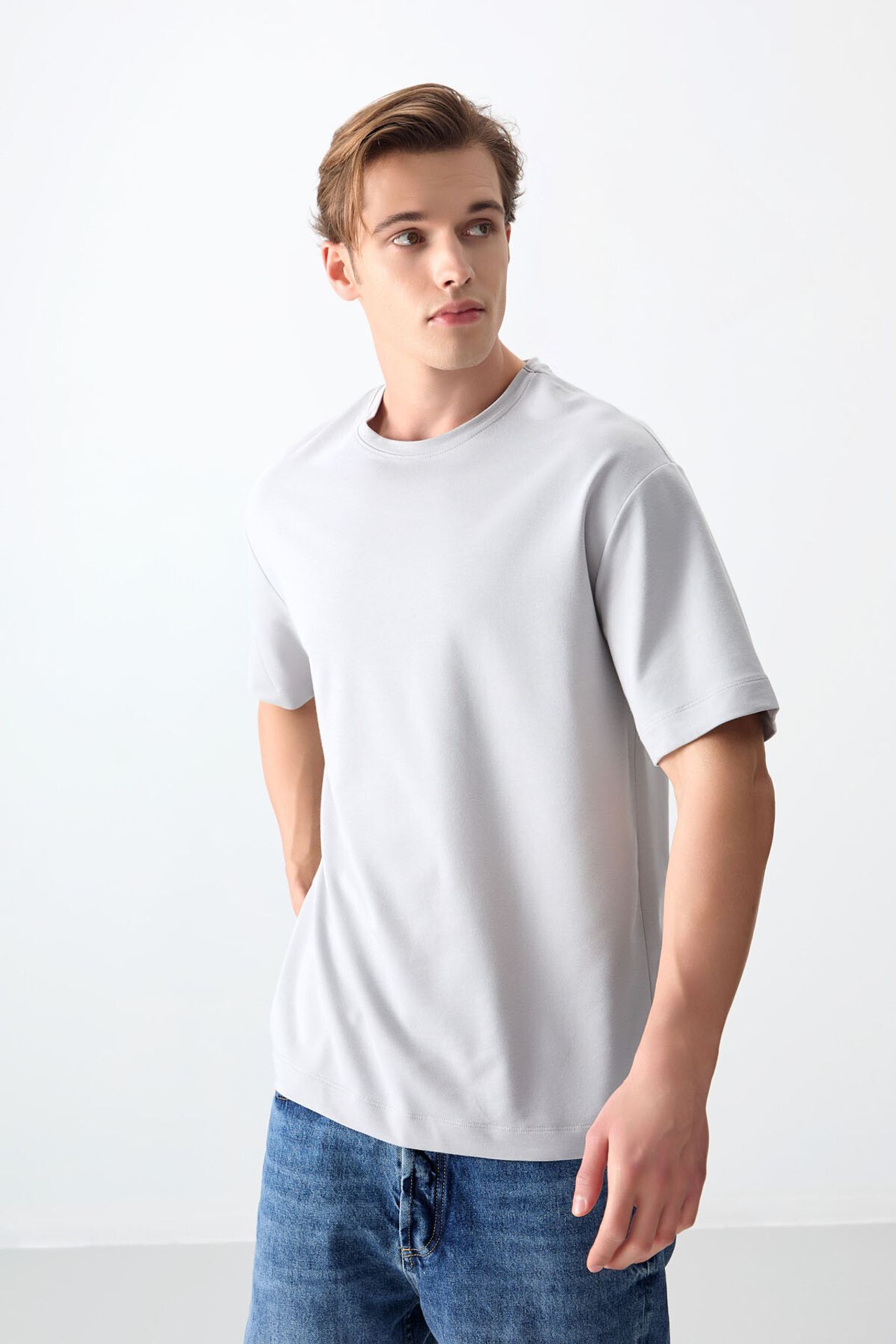 TOMMY Oversized Cotton Blend Crew Neck T-Shirt 6