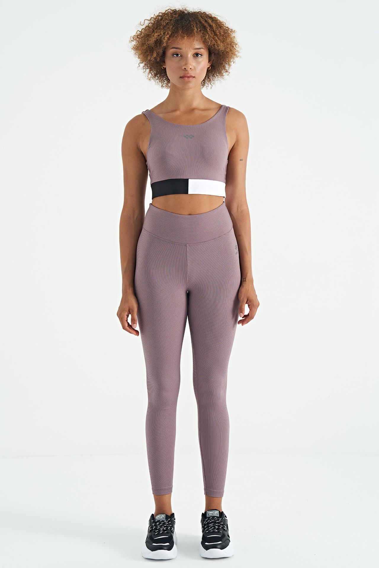 TOMMY Crop Sleeveless Color-block Sports Top 2