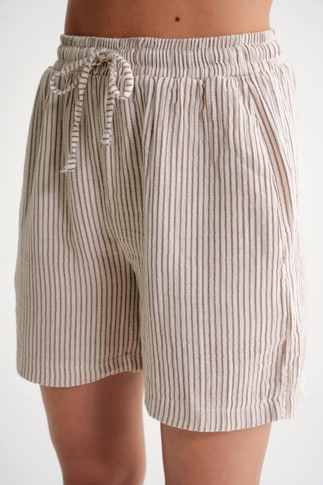 Mixray High-Waisted Striped Wide Leg Shorts 5