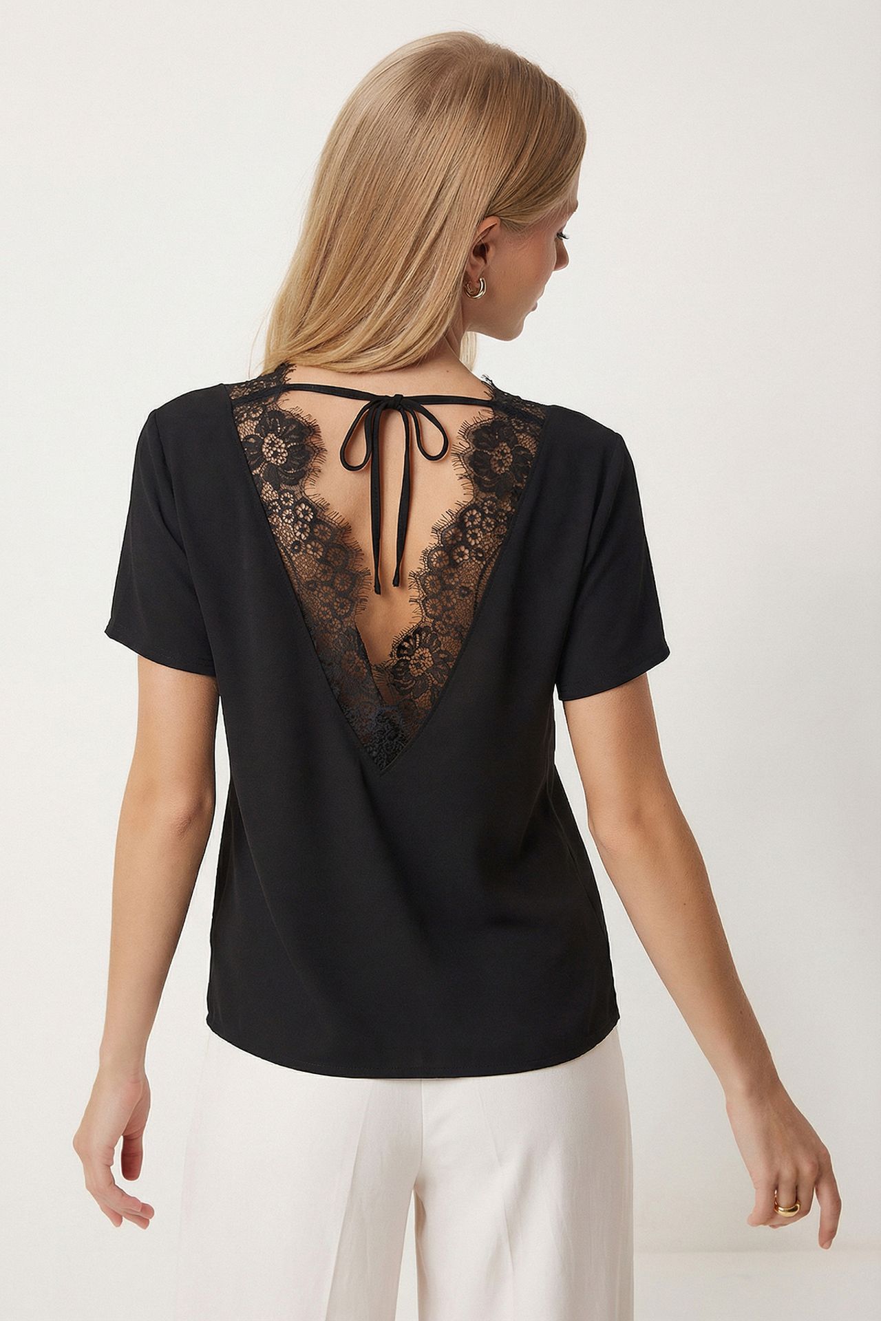 ISTANBUL Lace Tie Closure Blouse 2