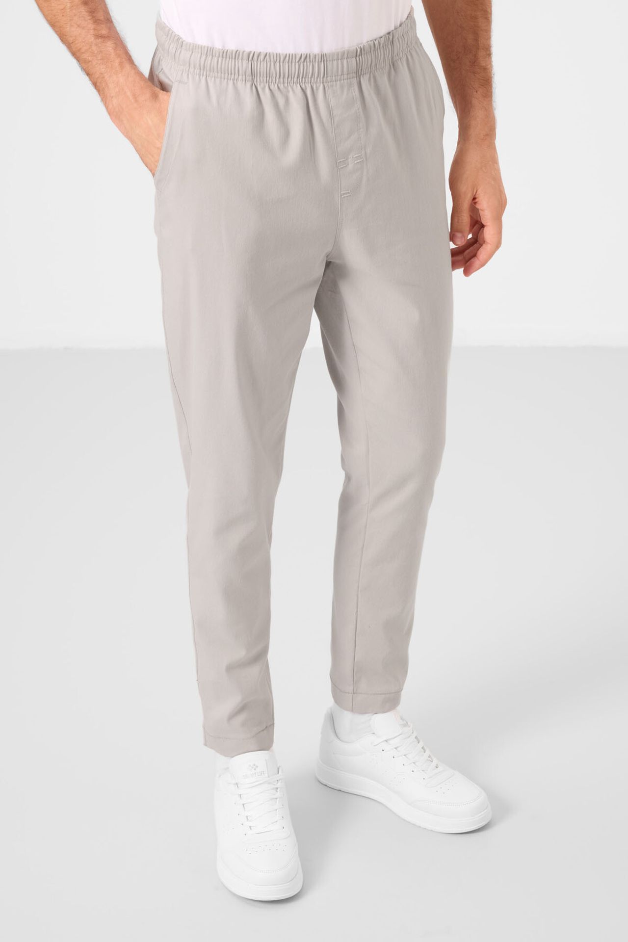 TOMMY Men's Straight-leg Gabardine Chinos 2
