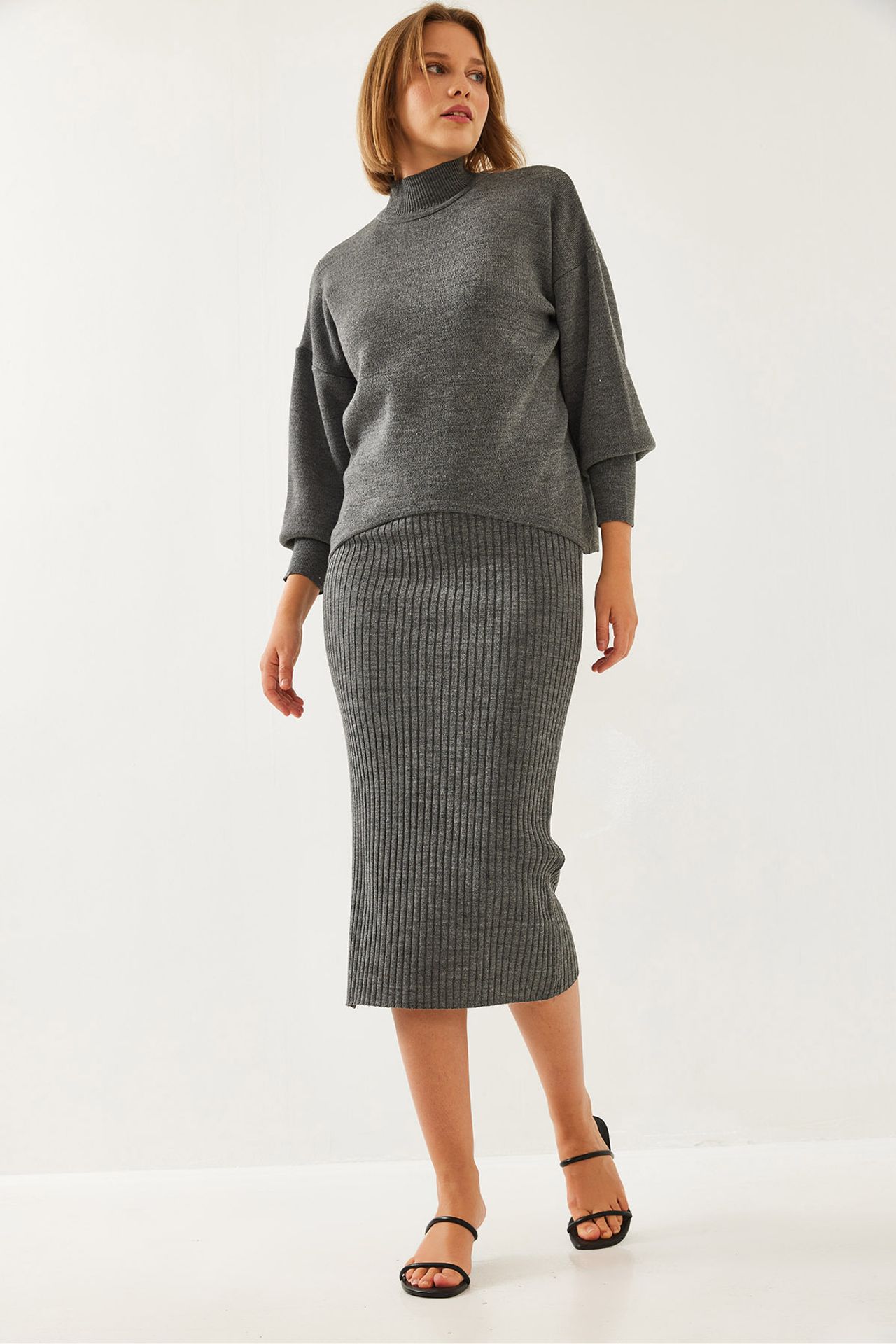 LUCCI Ribbed Turtleneck Knitwear Co-Ord Set 6