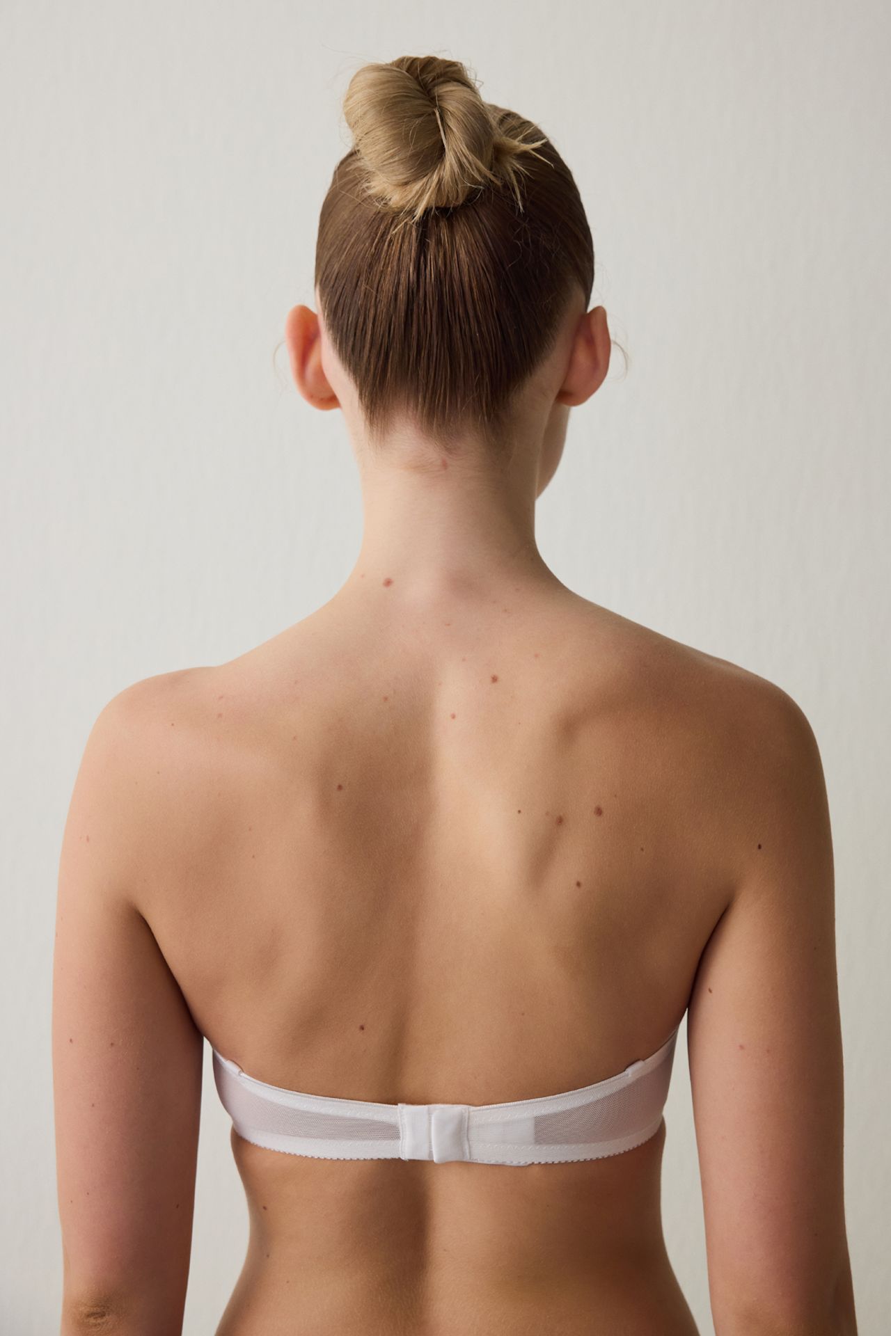 PENTI Solid Underwired Bra With Removable Straps