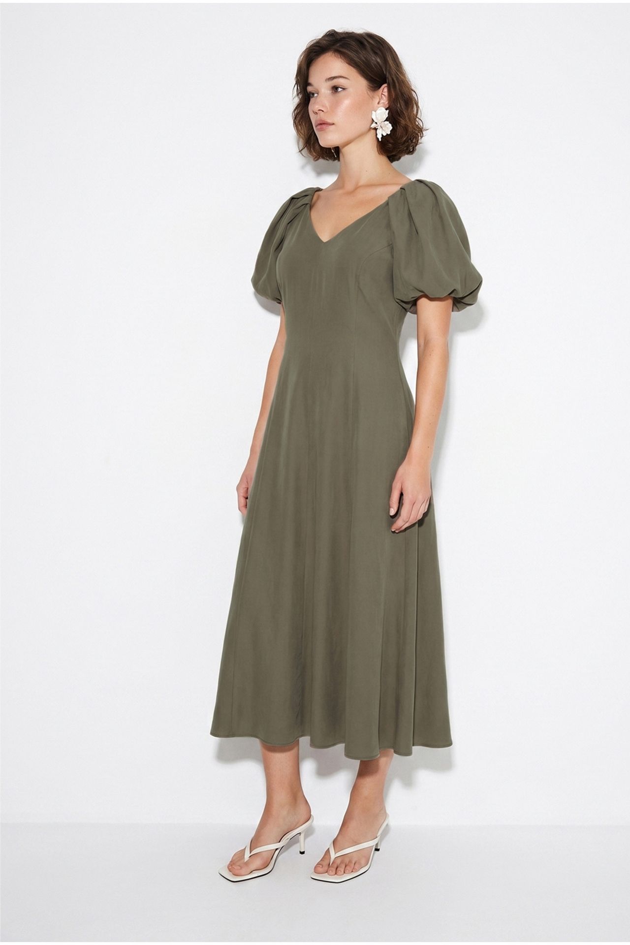 LUCCI A-line Midi Dress With V-neck And Zipper 4