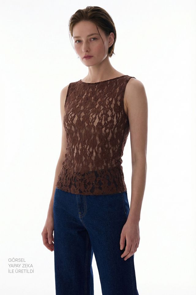 PENTI Drape Lace Top