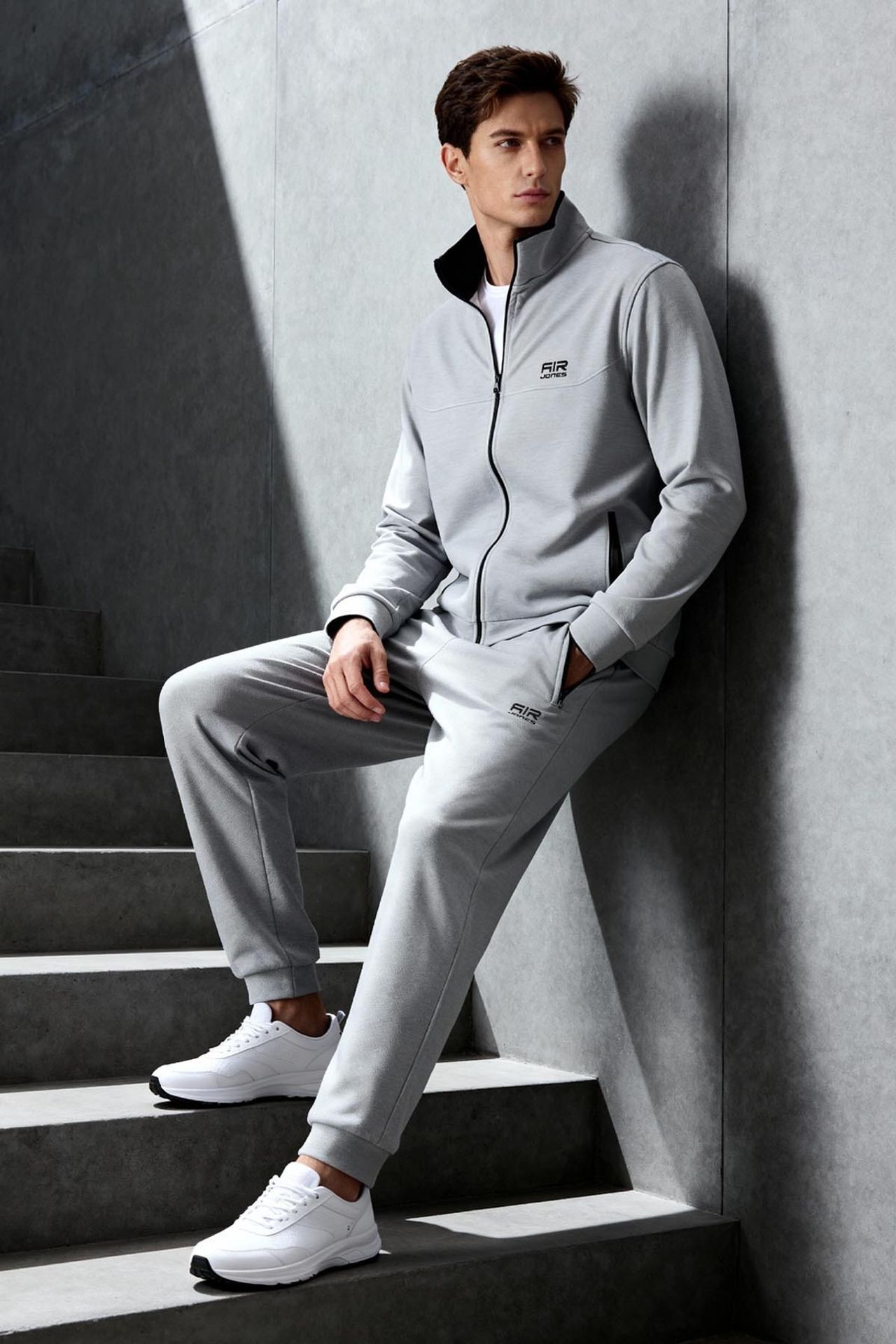TOMMY Men's Fleece Sweatshirt And Pants Set 1