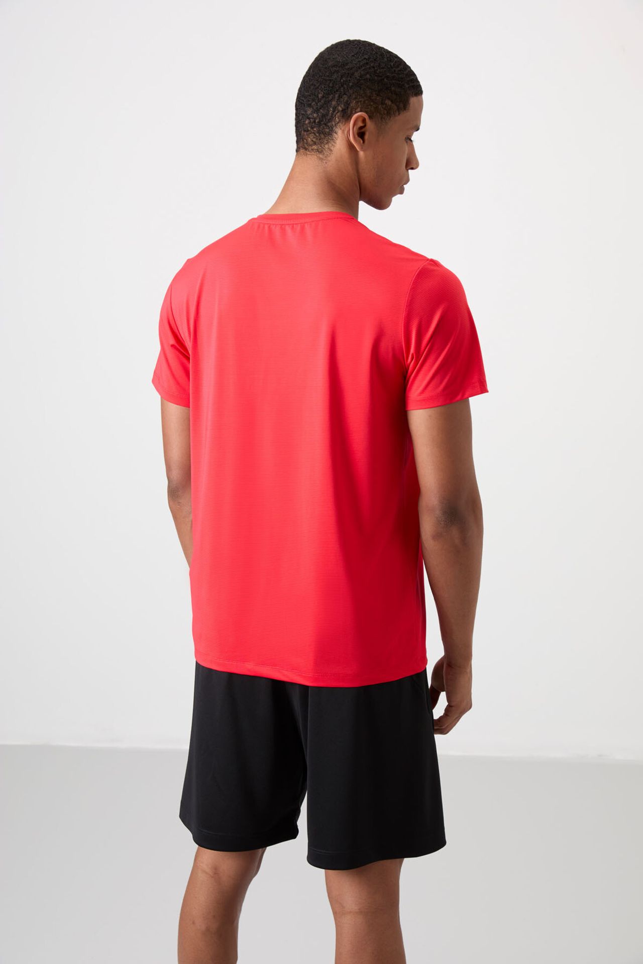 TOMMY Men's Regular Fit Logo Jersey T-Shirt 5