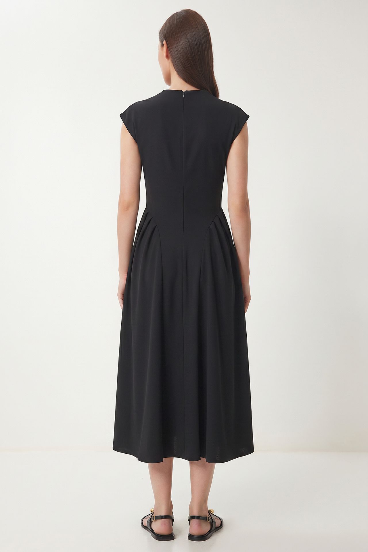 ISTANBUL Sleeveless A-line Midi Turtleneck Dress 5