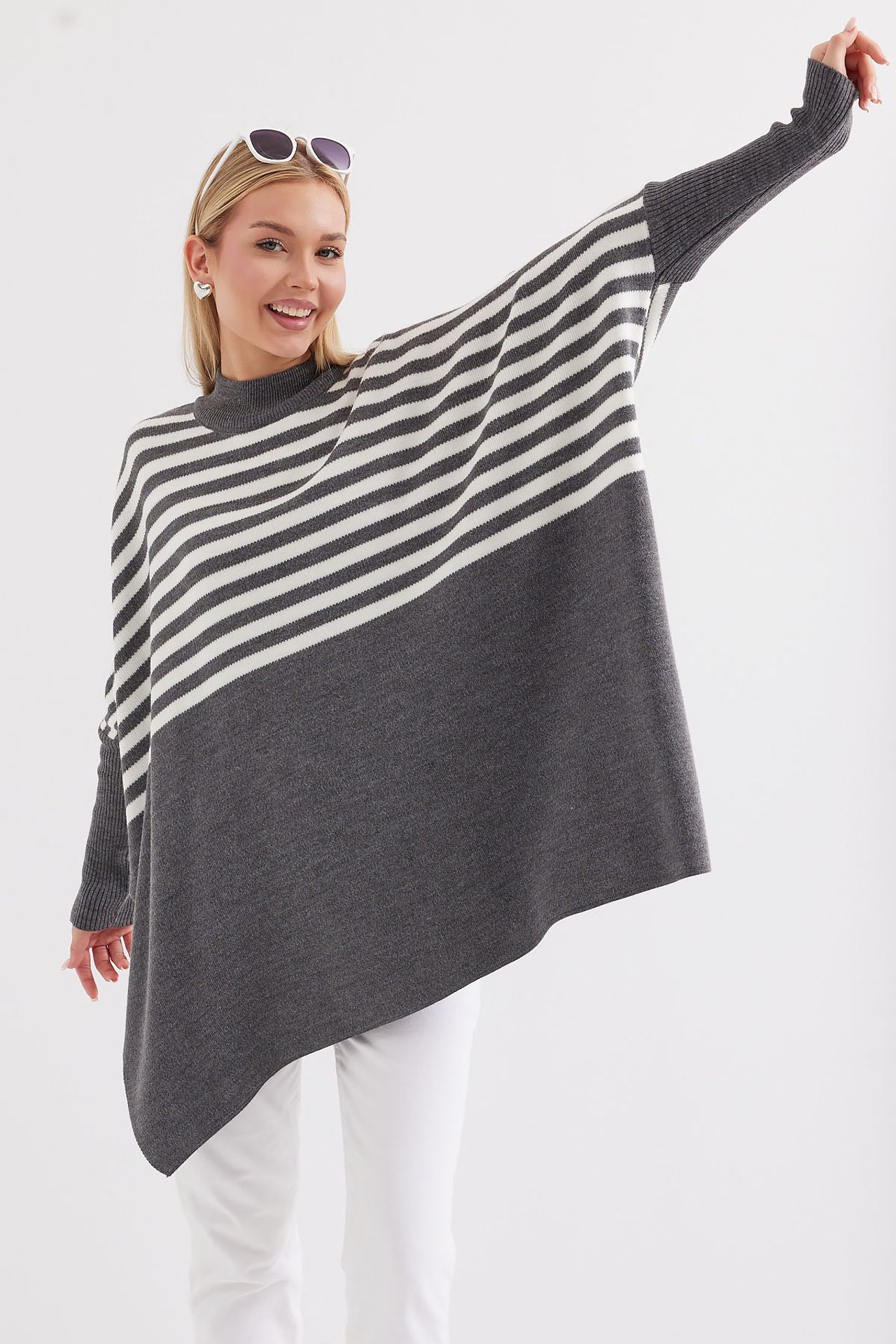 BDART Oversized Acrylic Crew Neck Jumper 2