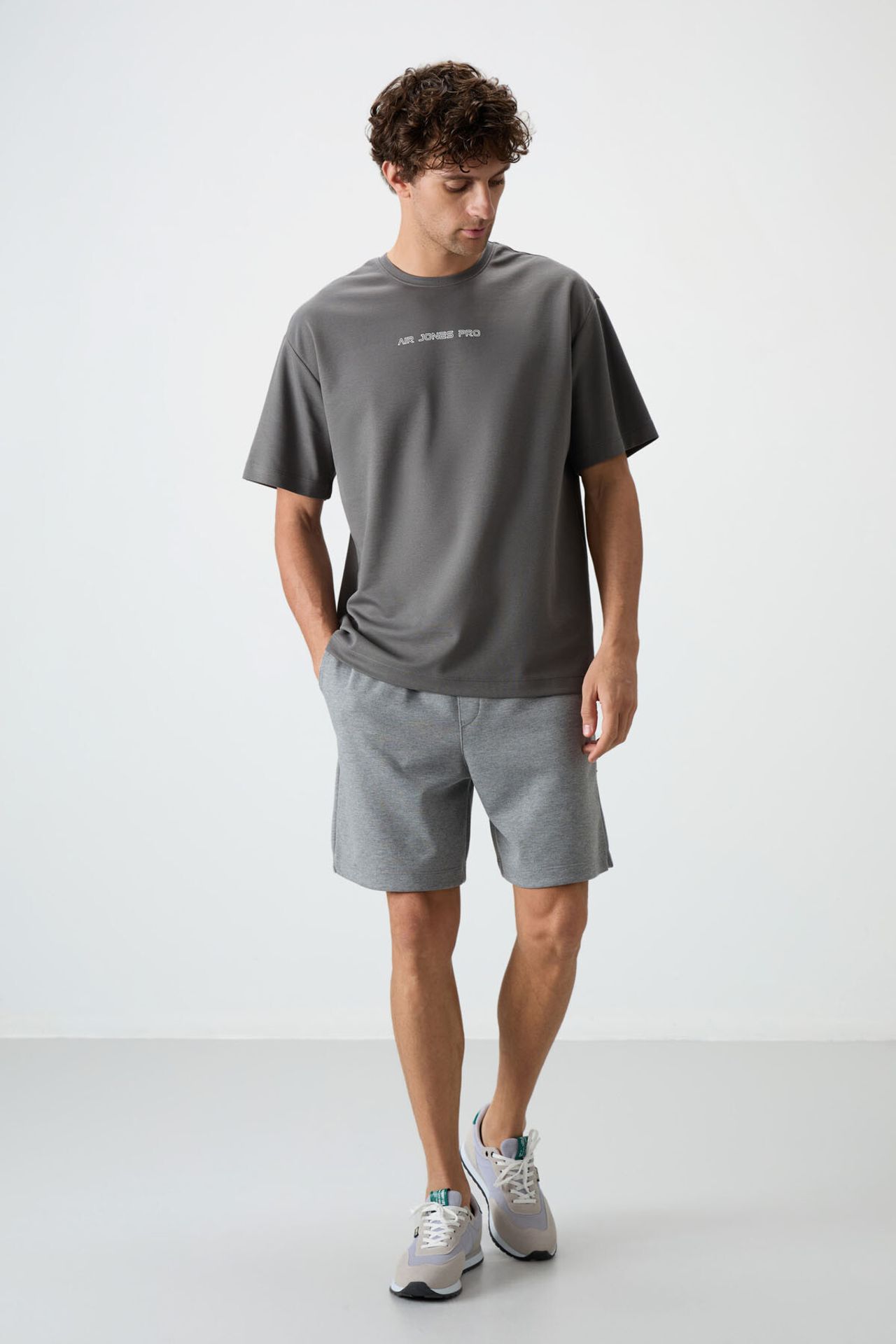 TOMMY Oversized Printed Crew Neck T-Shirt 3