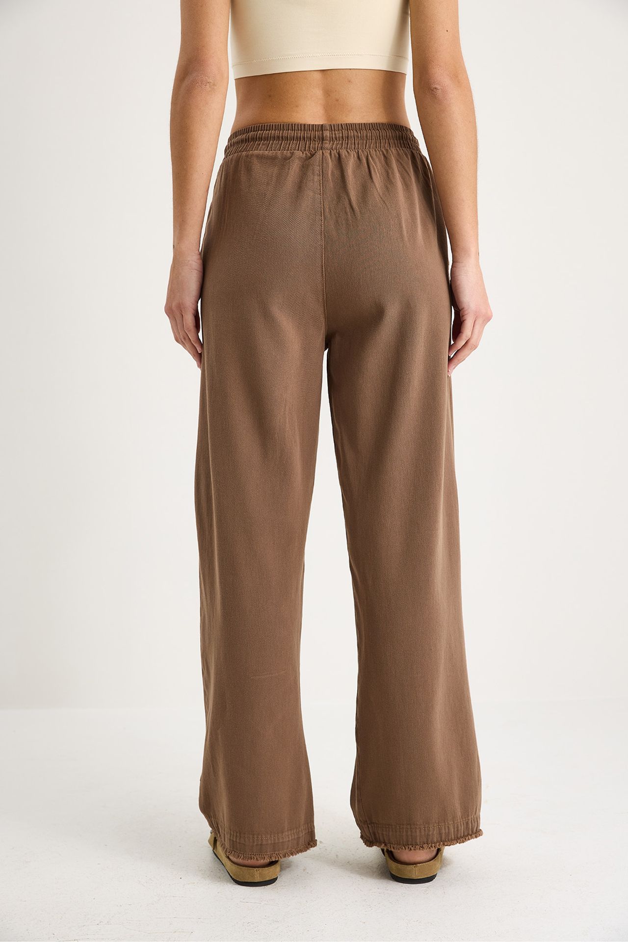 LUCCI Elastic Waist Straight Leg Pants 6