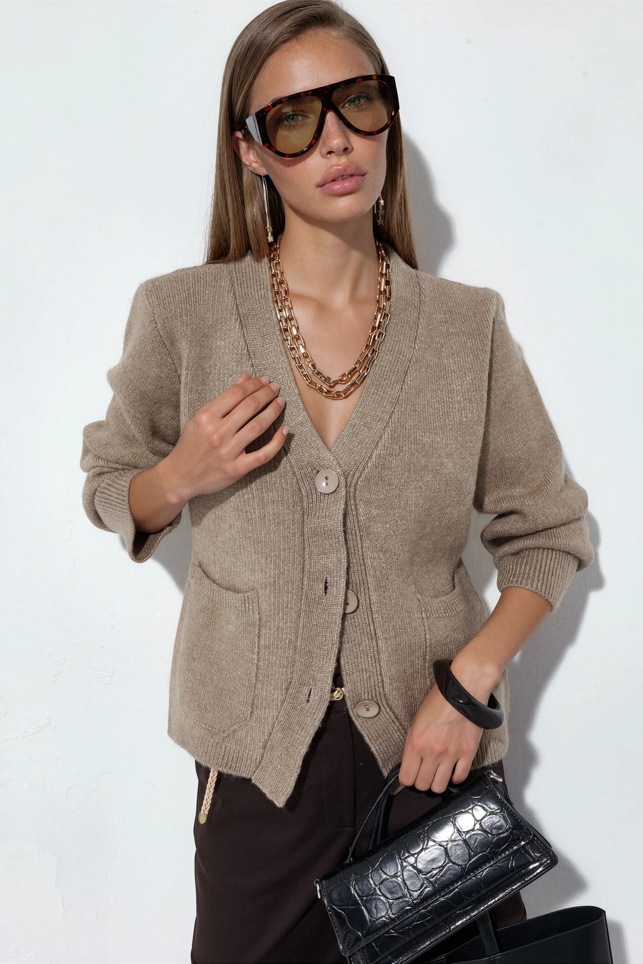 VIORNA Women's Ribbed V-neck Button Cardigan 1