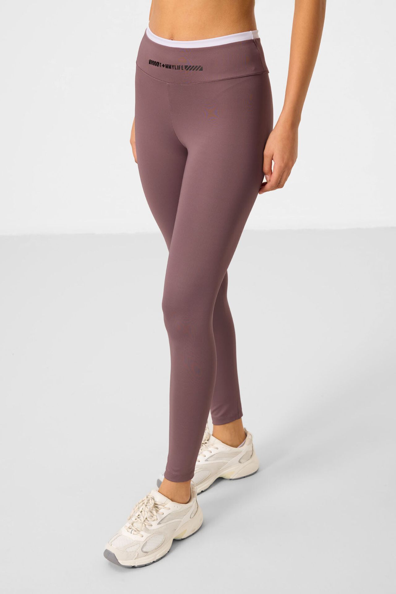 TOMMY Strapless Slim-Fit Active Set 5