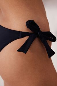 black-image-4