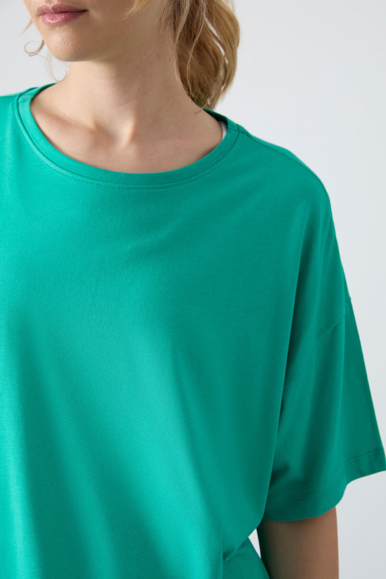 TOMMY Oversized Cotton-Modal Crew Neck T-Shirt 4