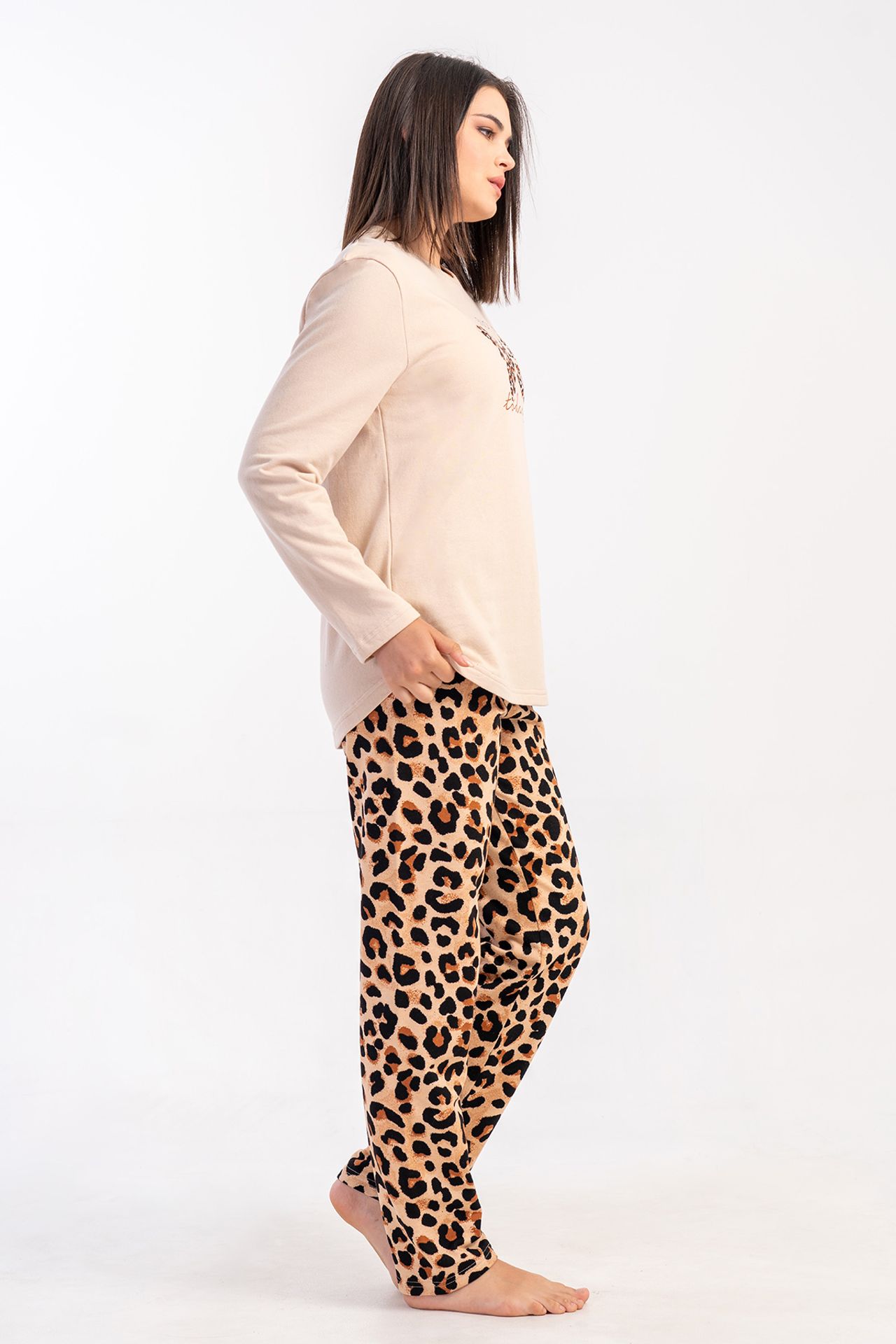 YAKE Leopar Desenli İki Parçalı Pijama Takımı 3
