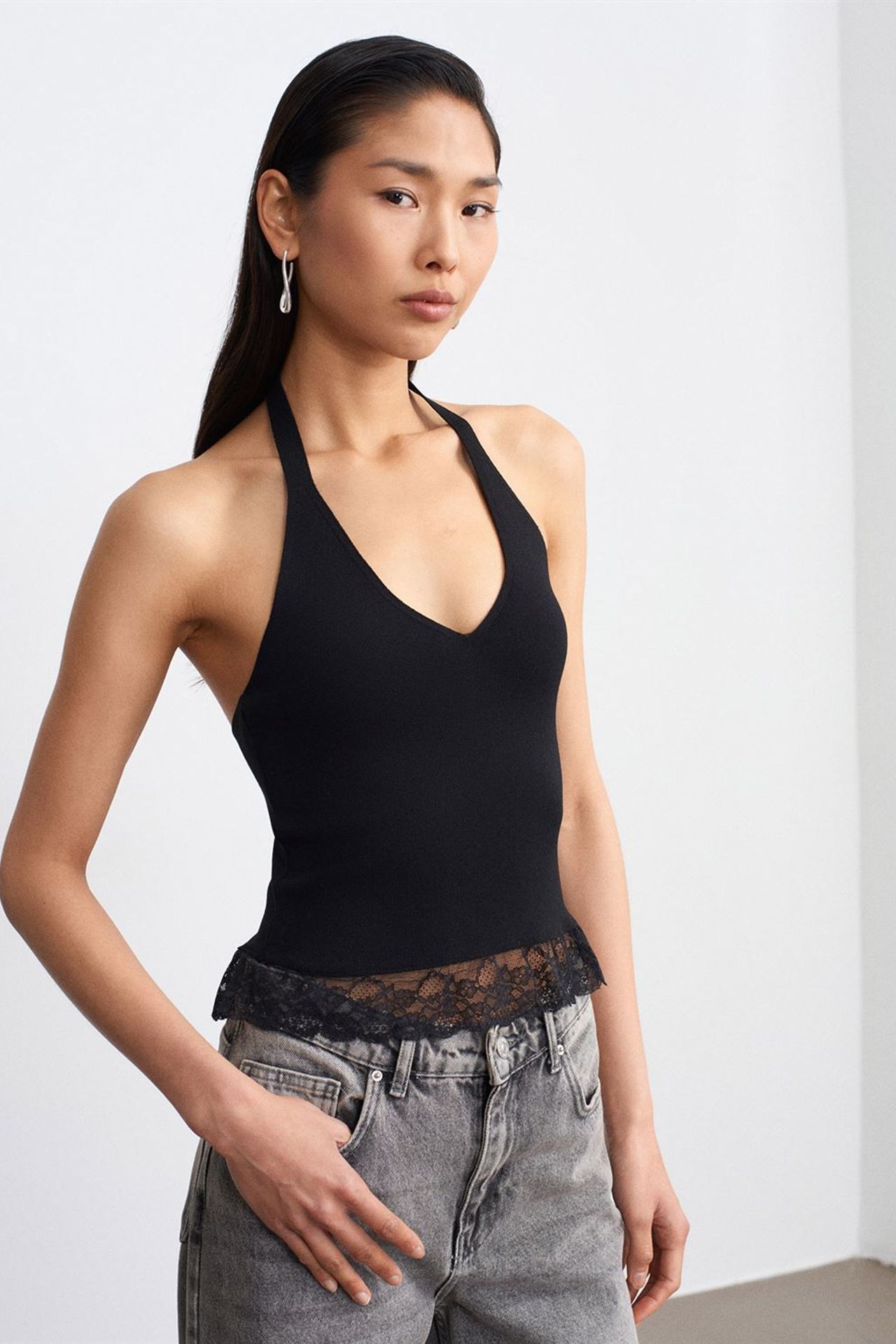 DILVIN Ribbed Lace Halterneck Blouse 4