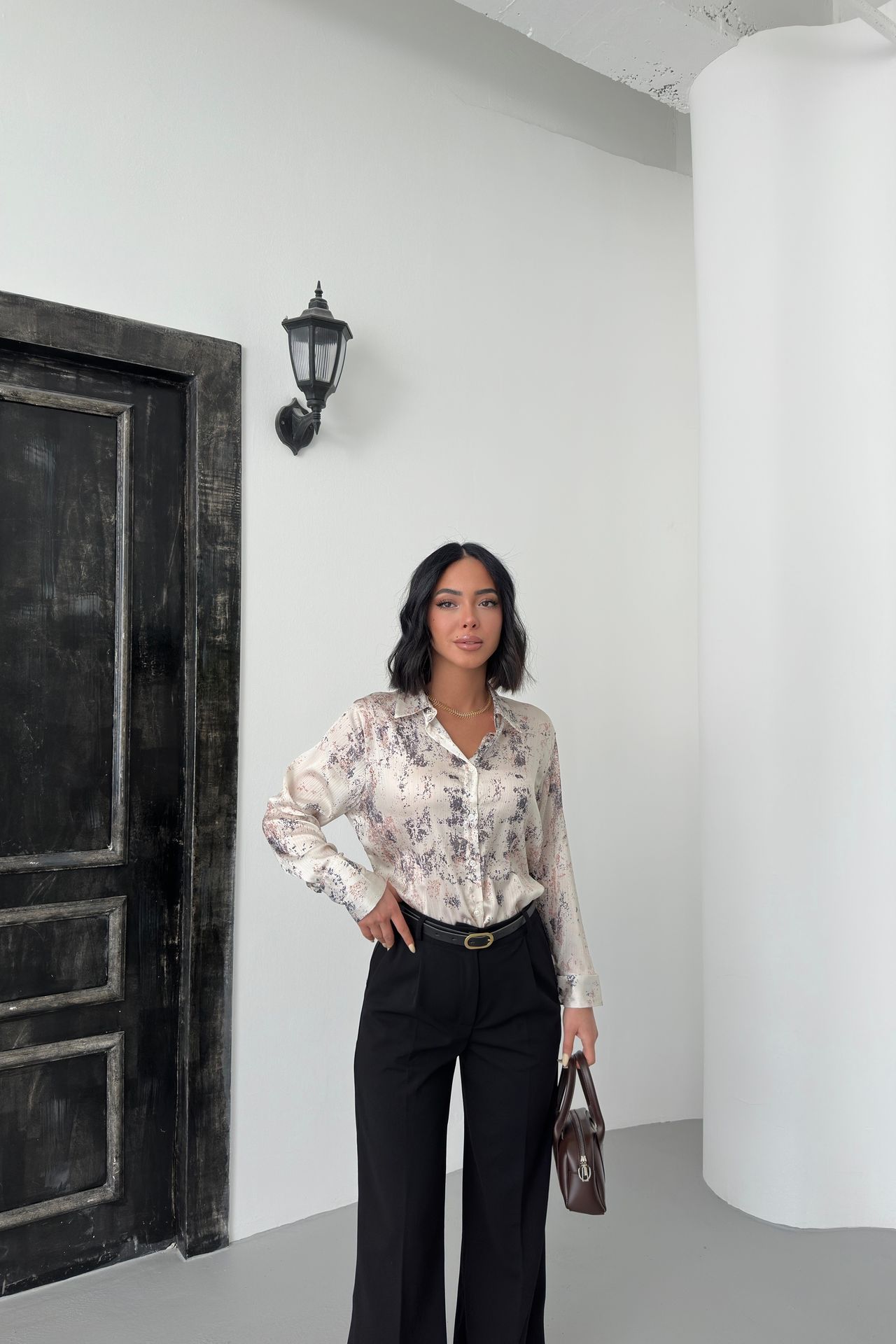 MY FASHION Printed Crepe Buttoned Shirt 2
